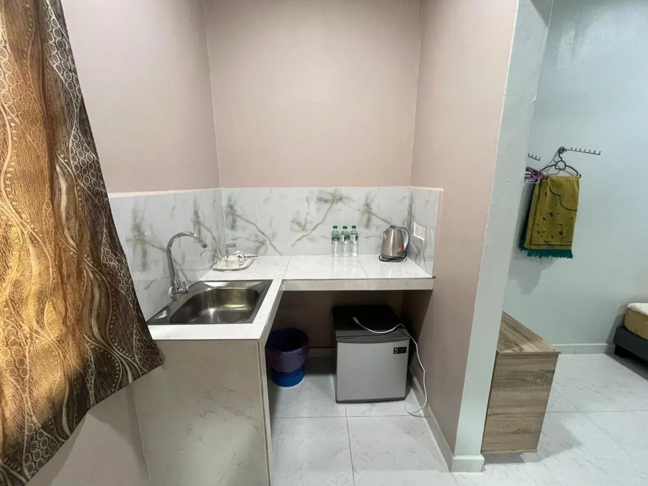 kitchen in OYO 91220 D Inai Roomstay