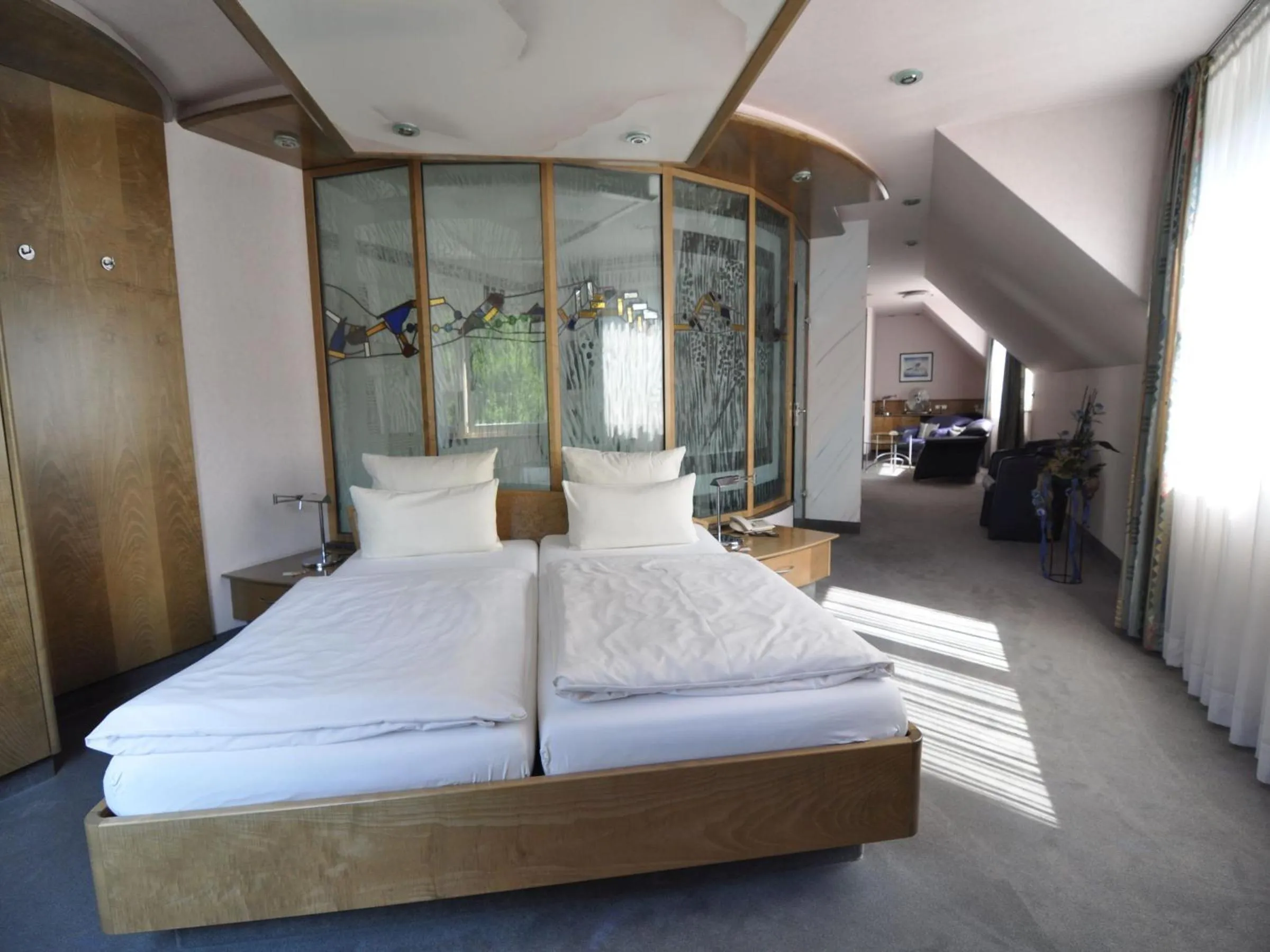 Bed in Landhotel Pfrondorfer Mühle