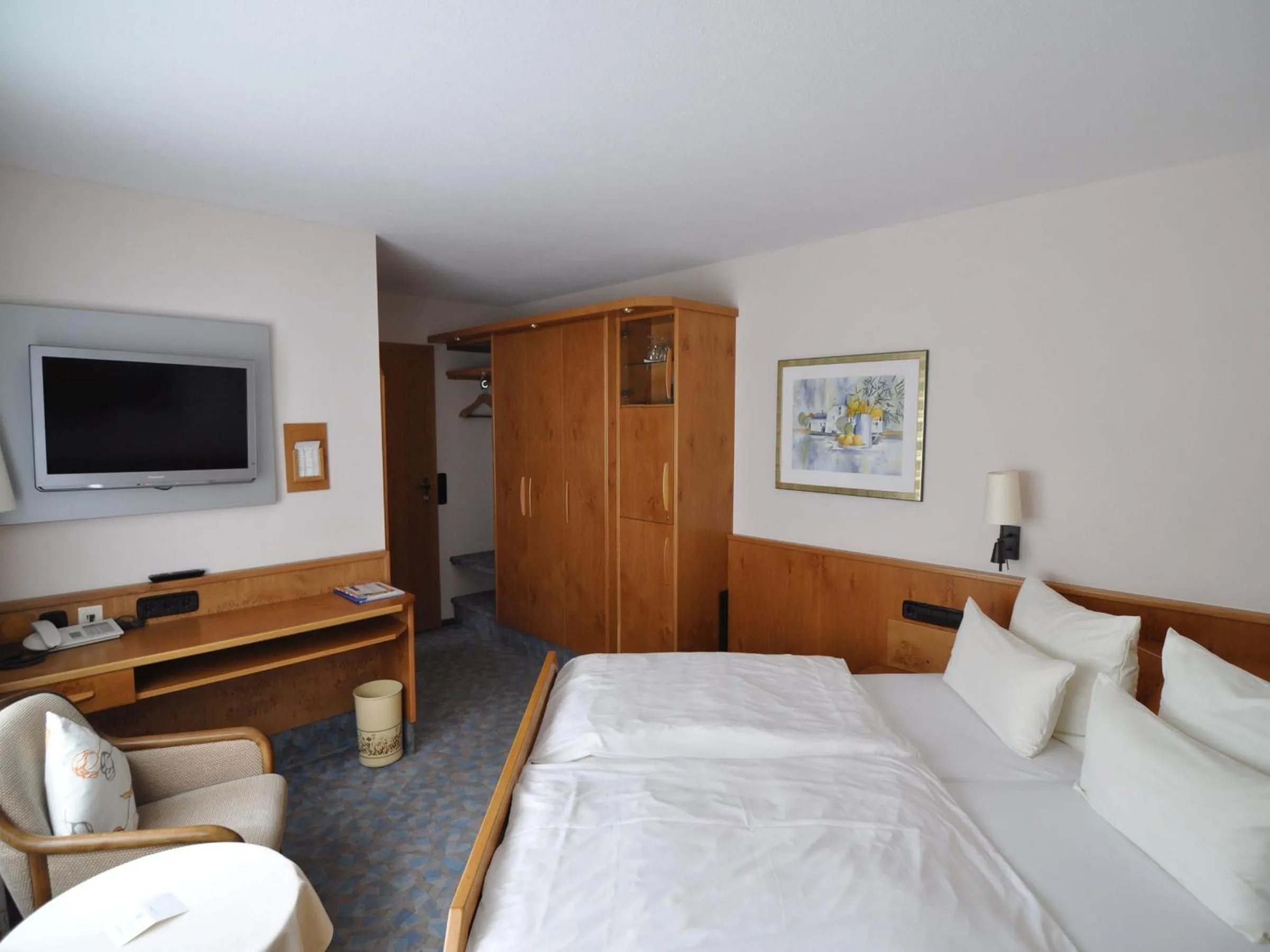 Bed in Landhotel Pfrondorfer Mühle