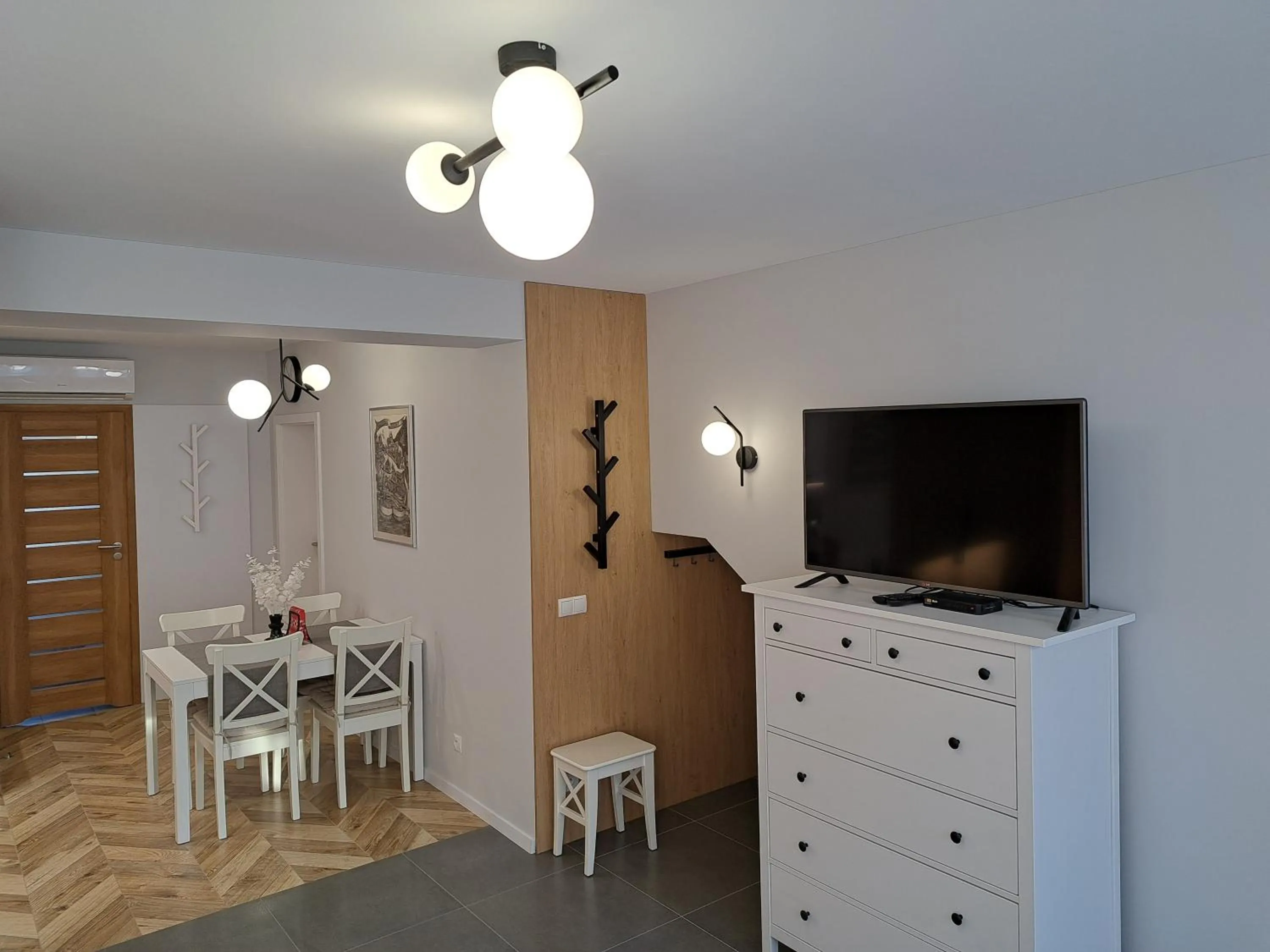 APARTAMENTY TUŹNIKOWIE