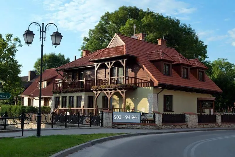Facade/entrance in APARTAMENTY TUŹNIKOWIE