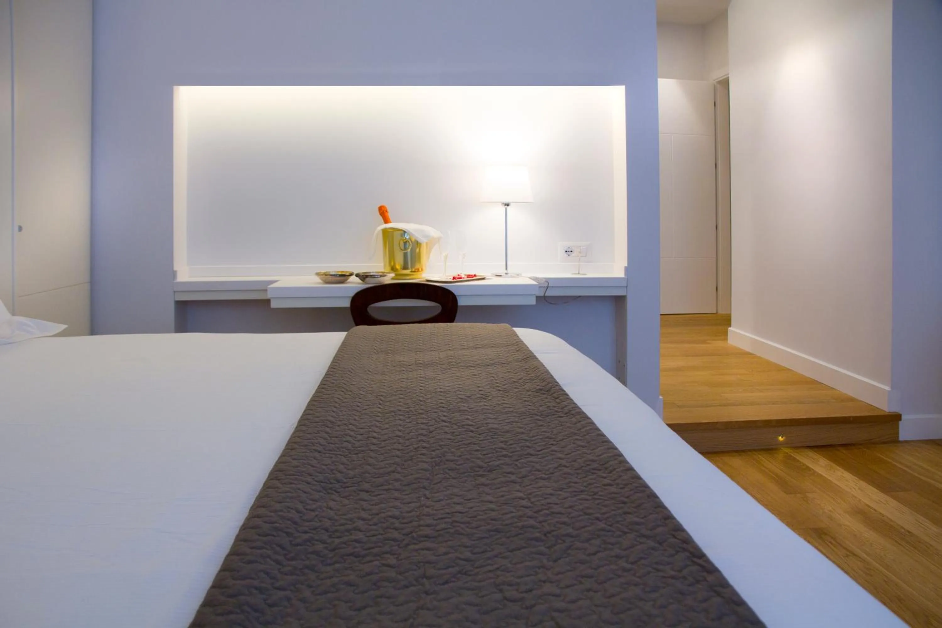 Bedroom, Bed in Ripense In Trastevere