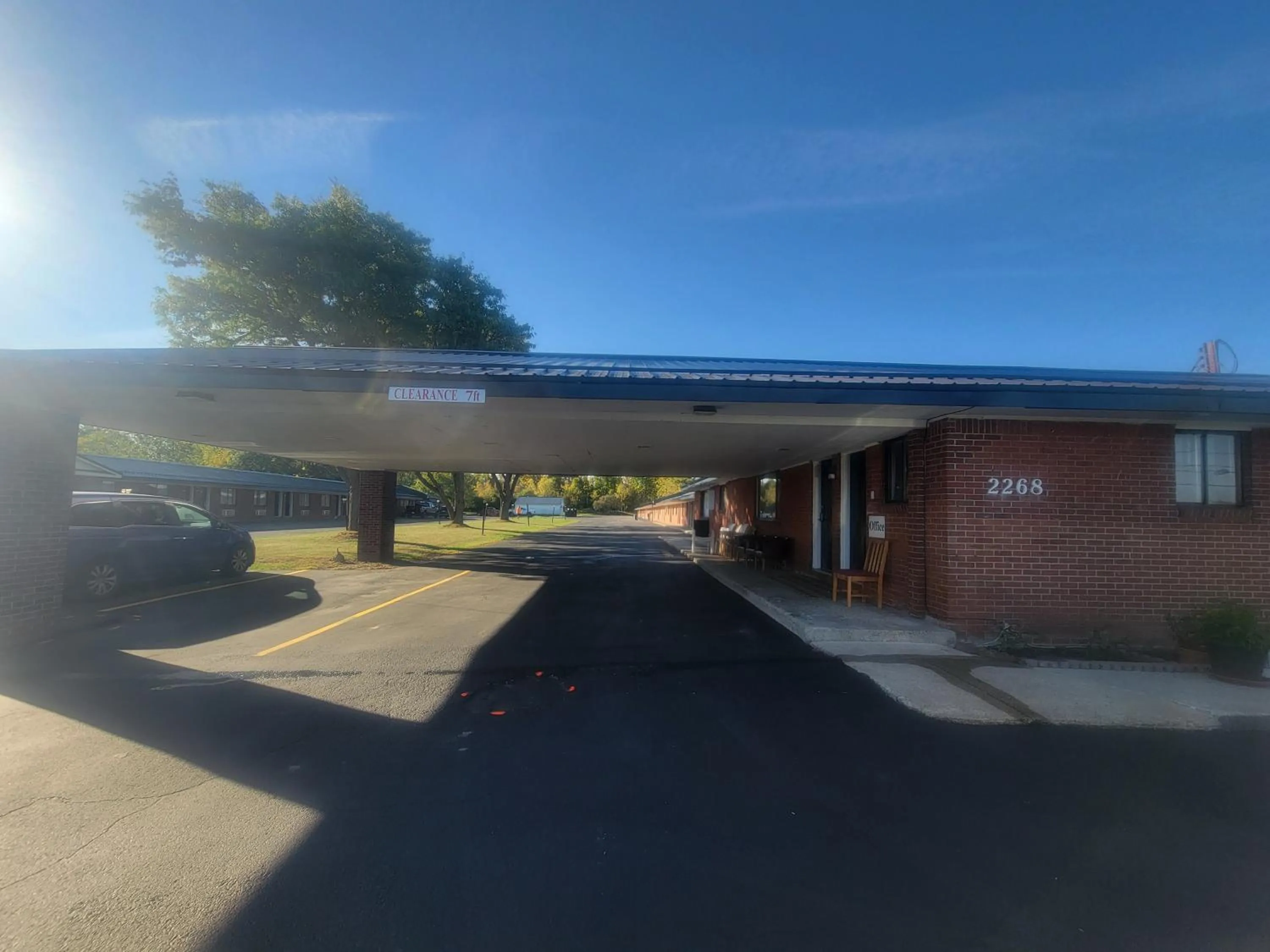 Property building in Orchard Park Motel