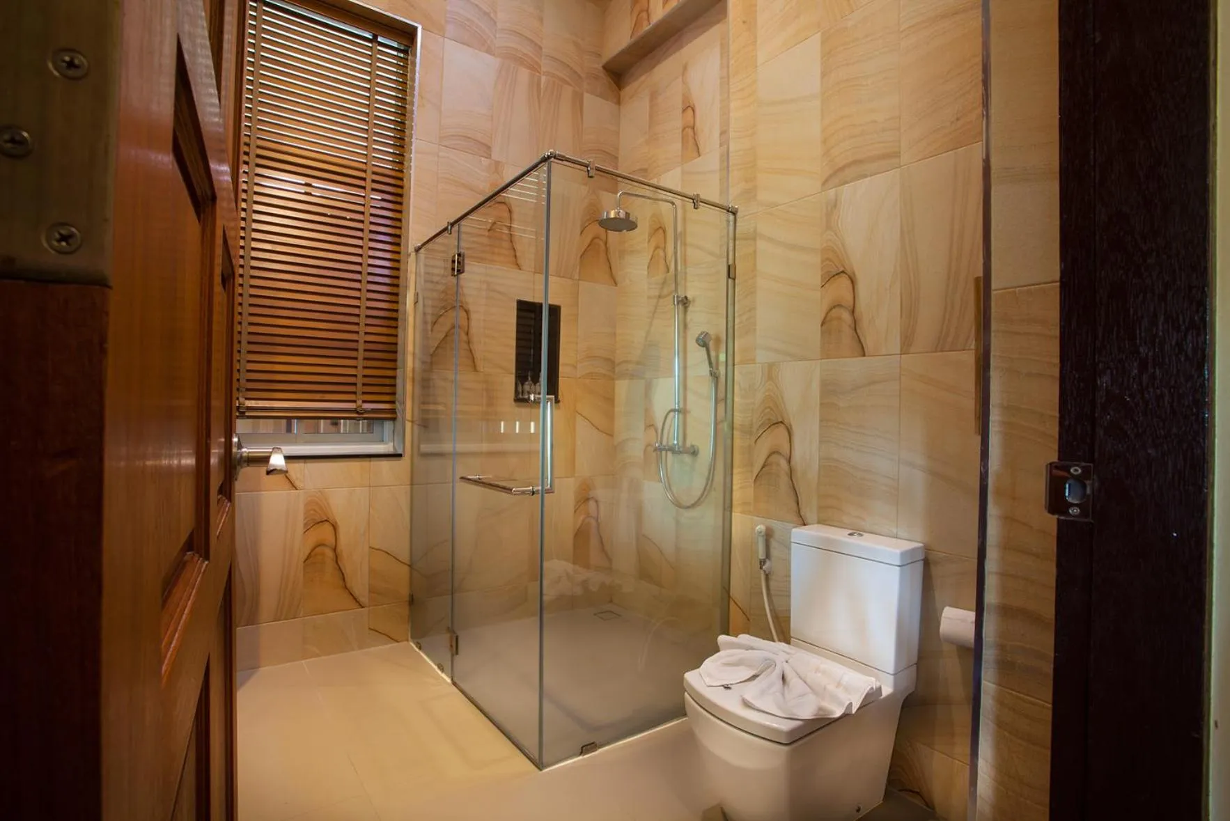 Toilet in Pattra Vill Resort