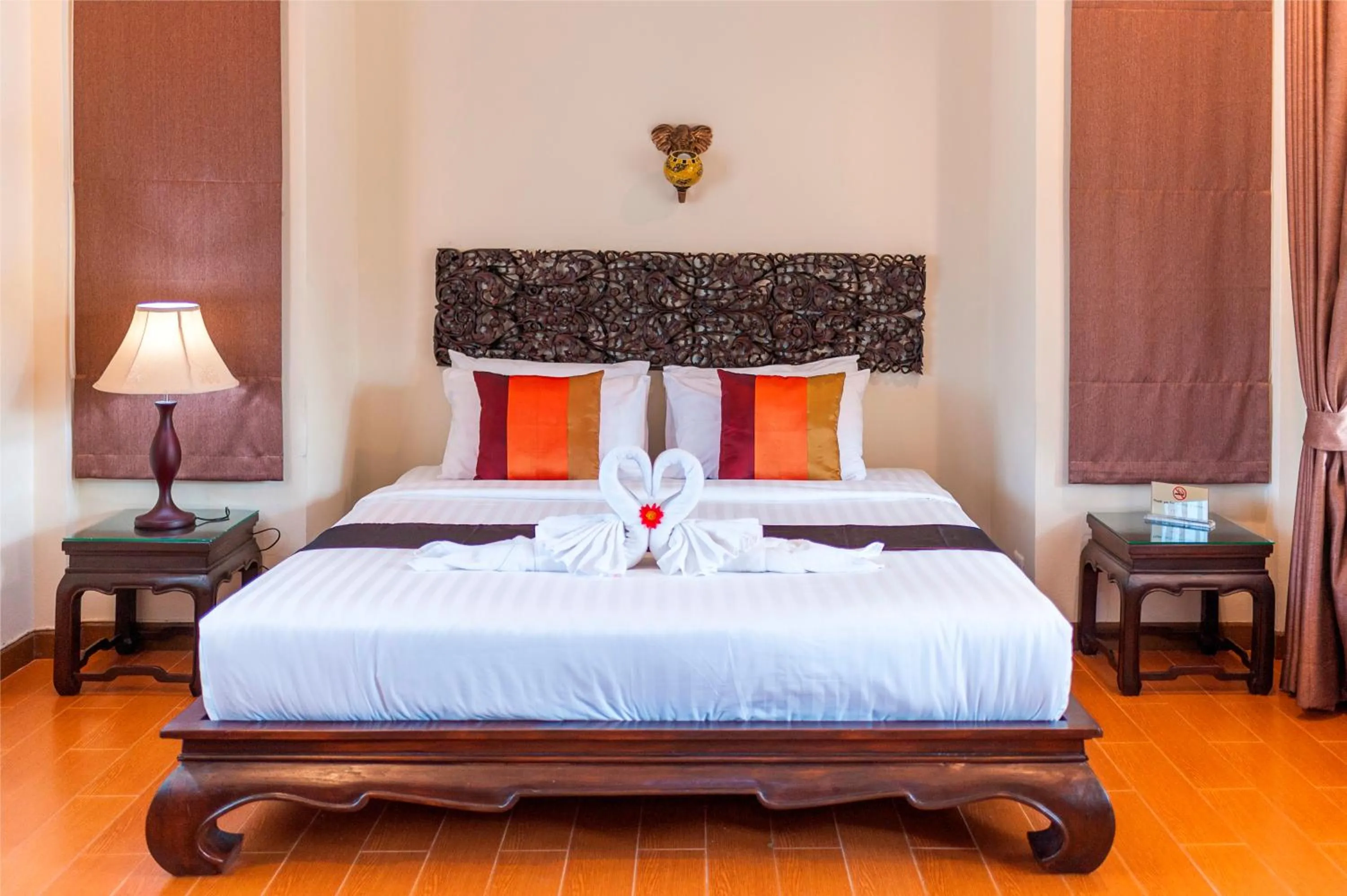 Bed in Pattra Vill Resort