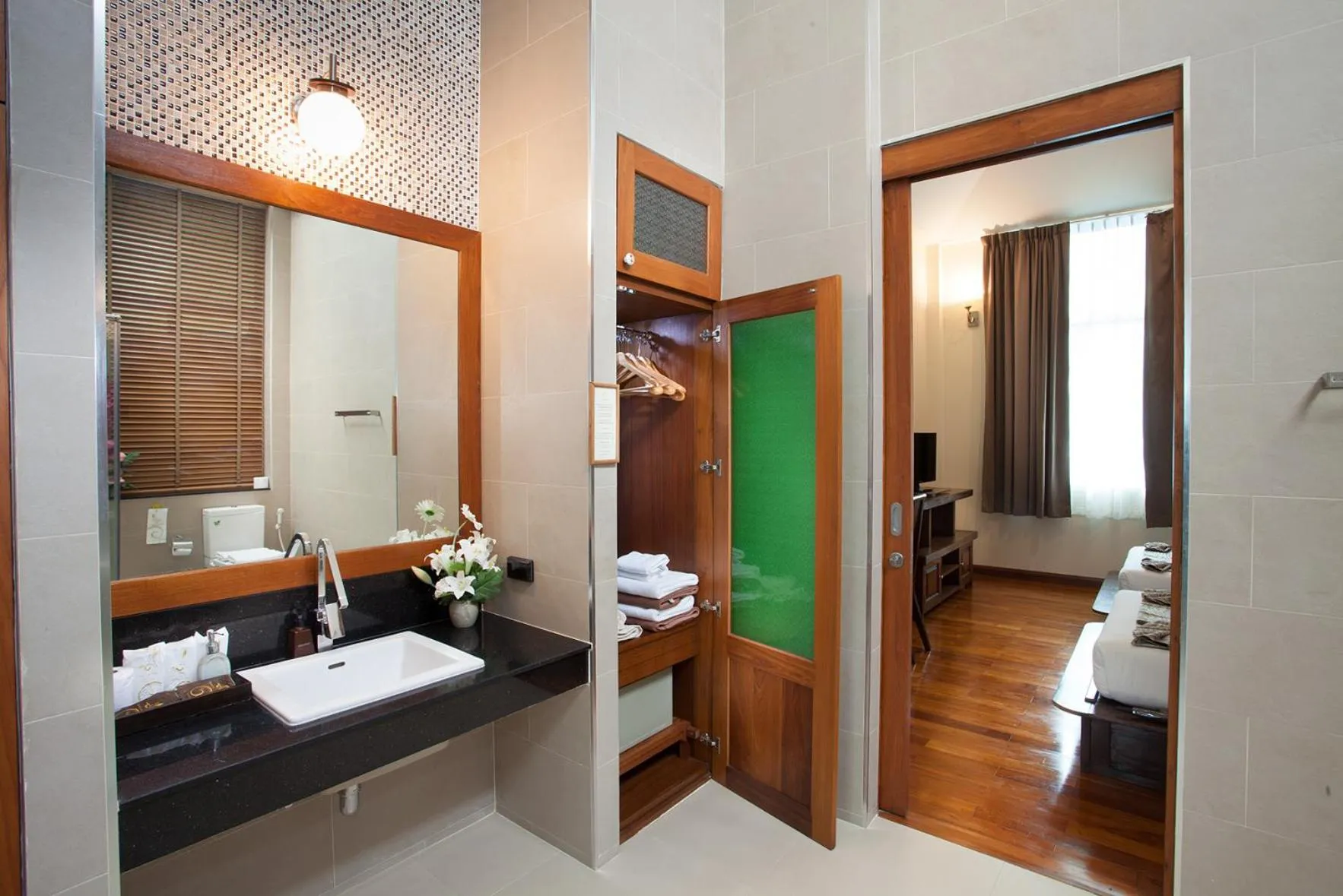 Bathroom, Bed in Pattra Vill Resort