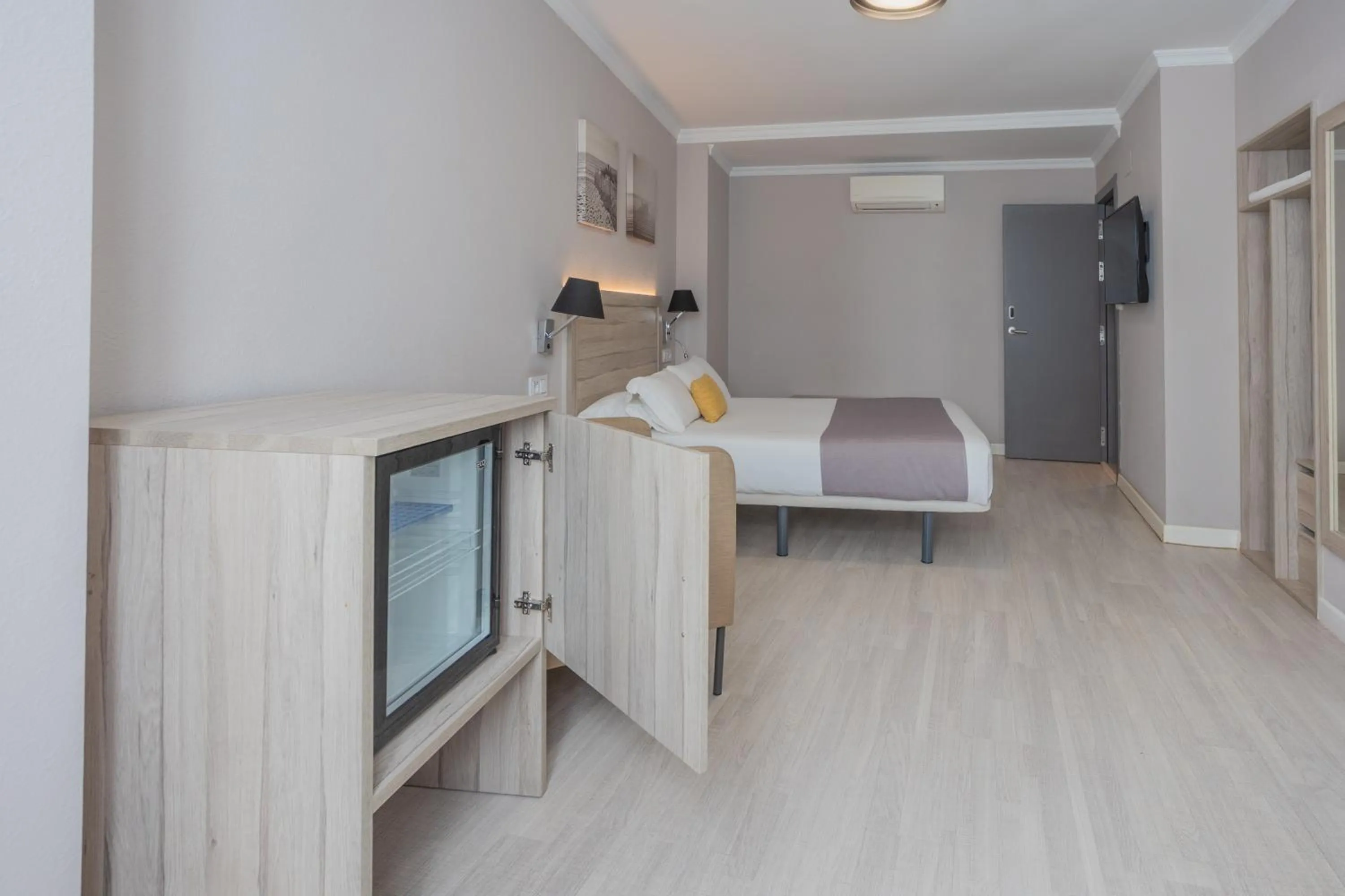 Bedroom, Bed in Hotel Villa de Verín