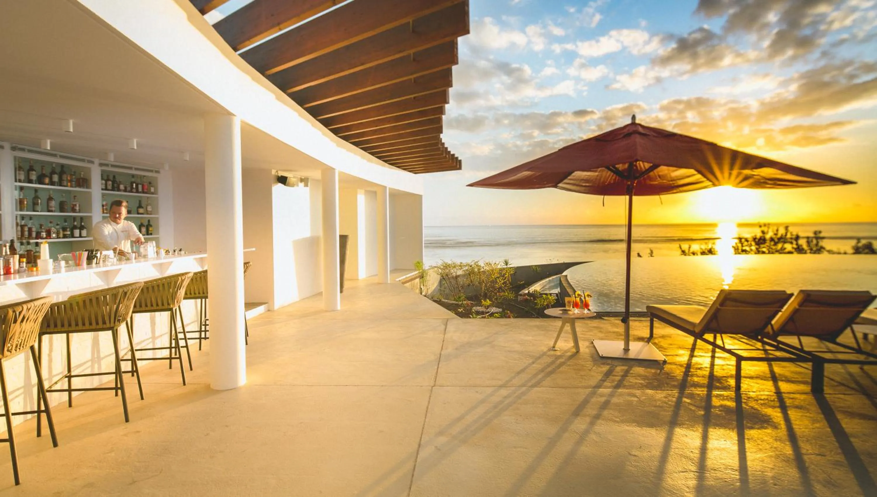 Lounge or bar in Akoya Hotel & Spa