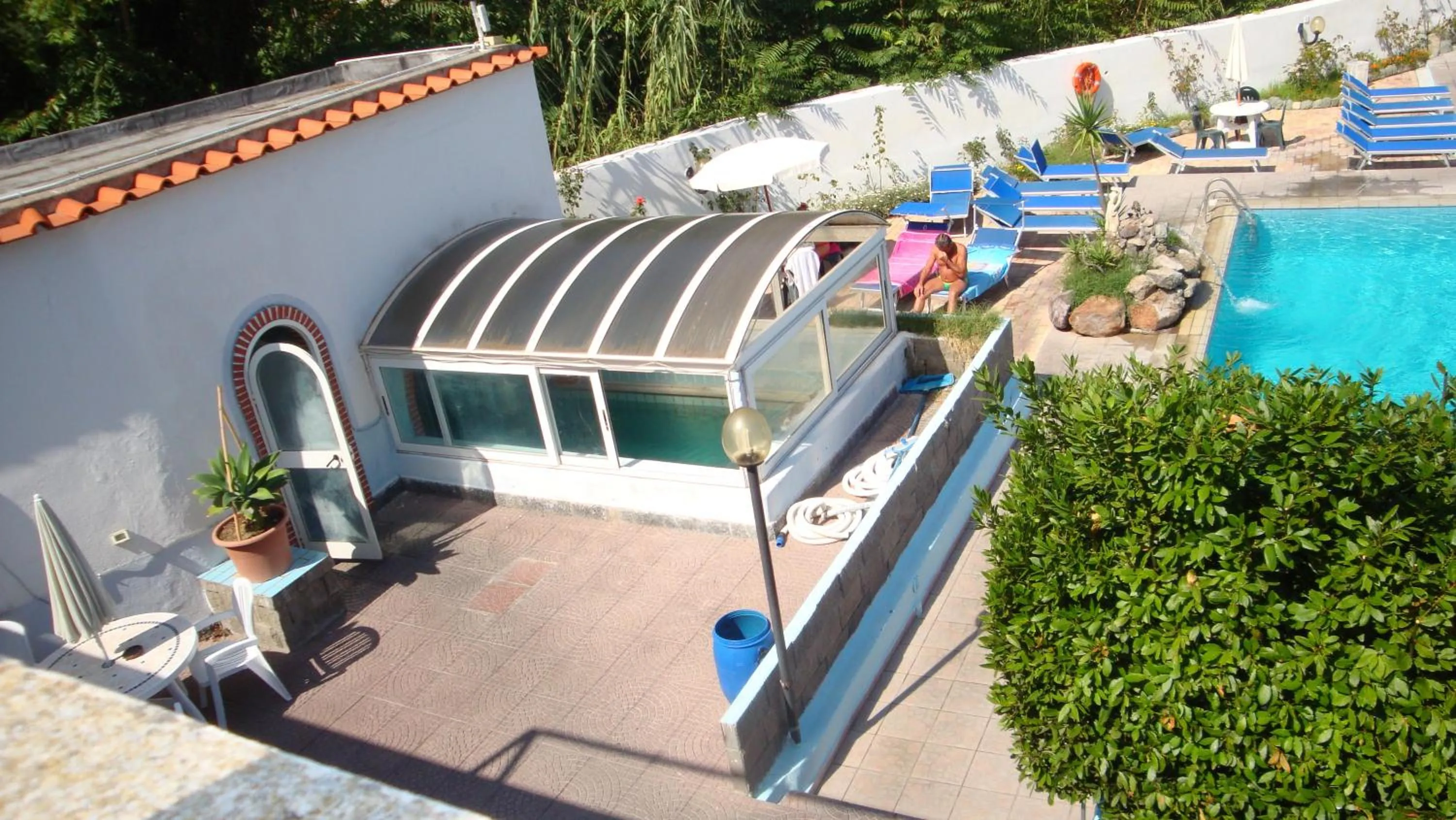 Hot Spring Bath in Ischia Uno Residence