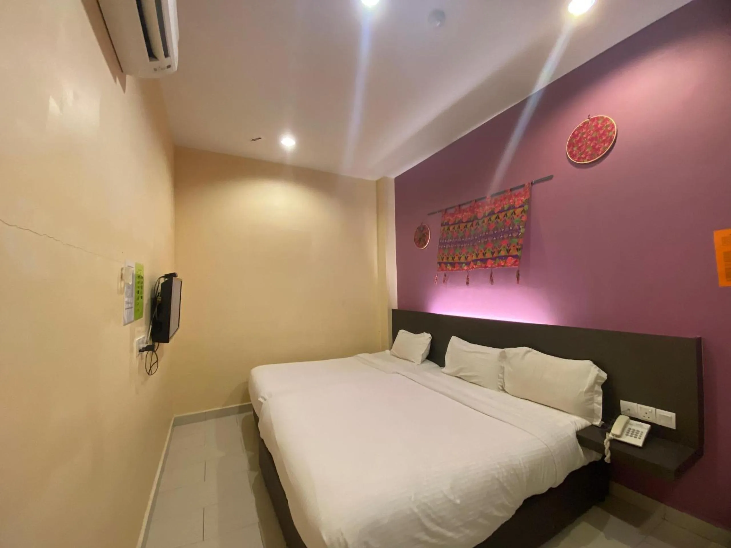 Bed in Hotel Mirage PD