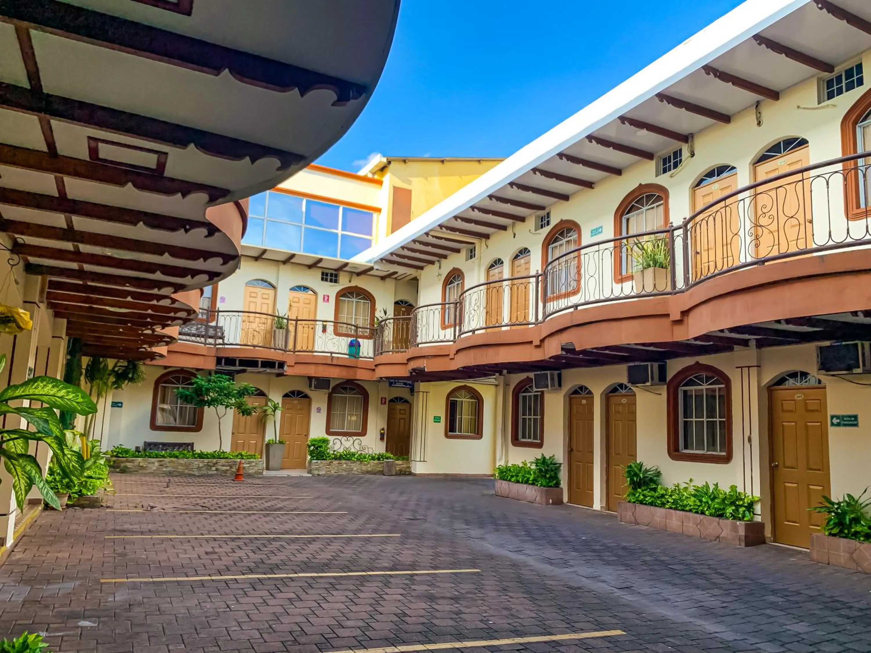 Hotel Continental Plaza