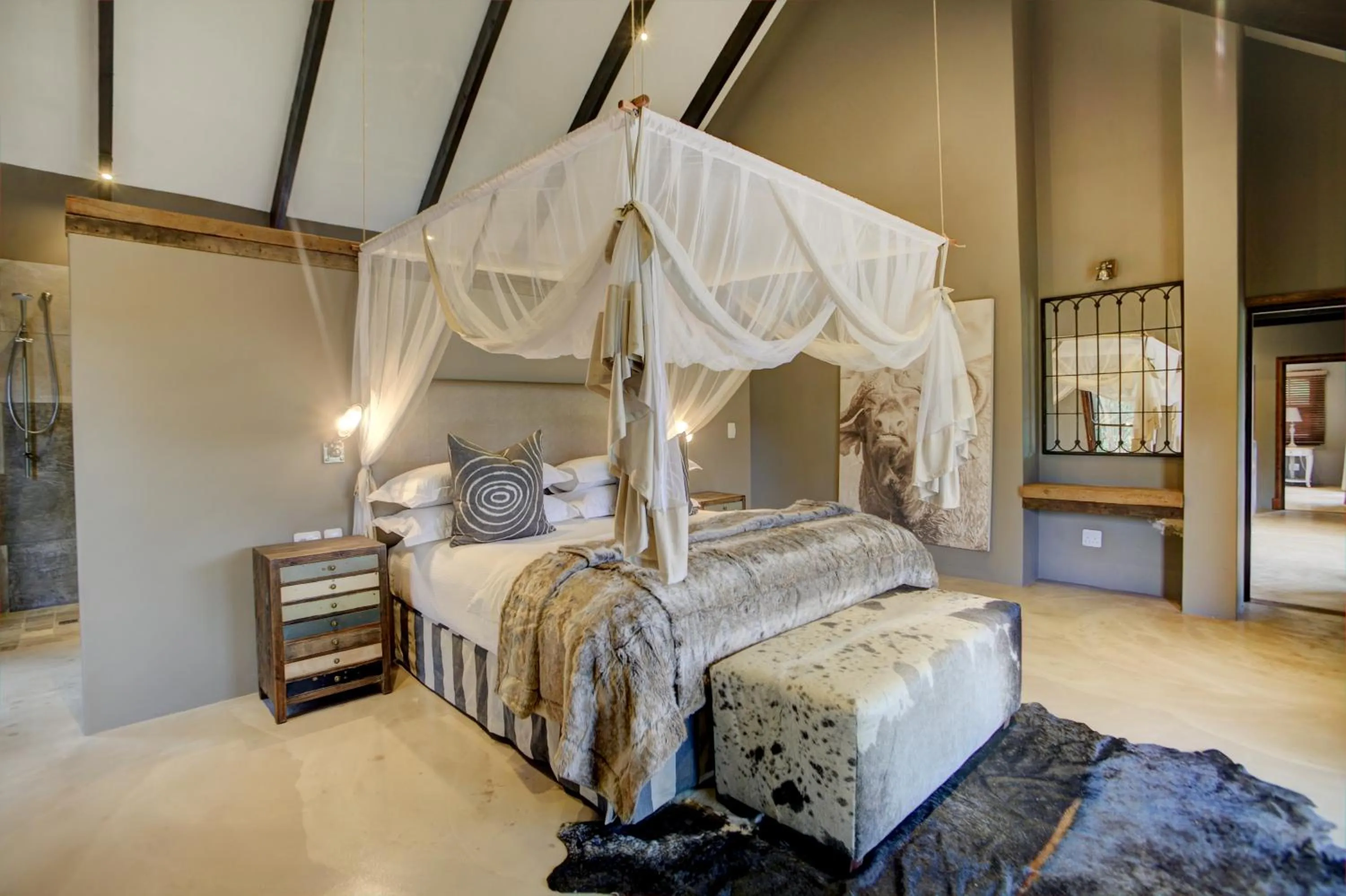 Bedroom, Bed in Botlierskop Bush Villas