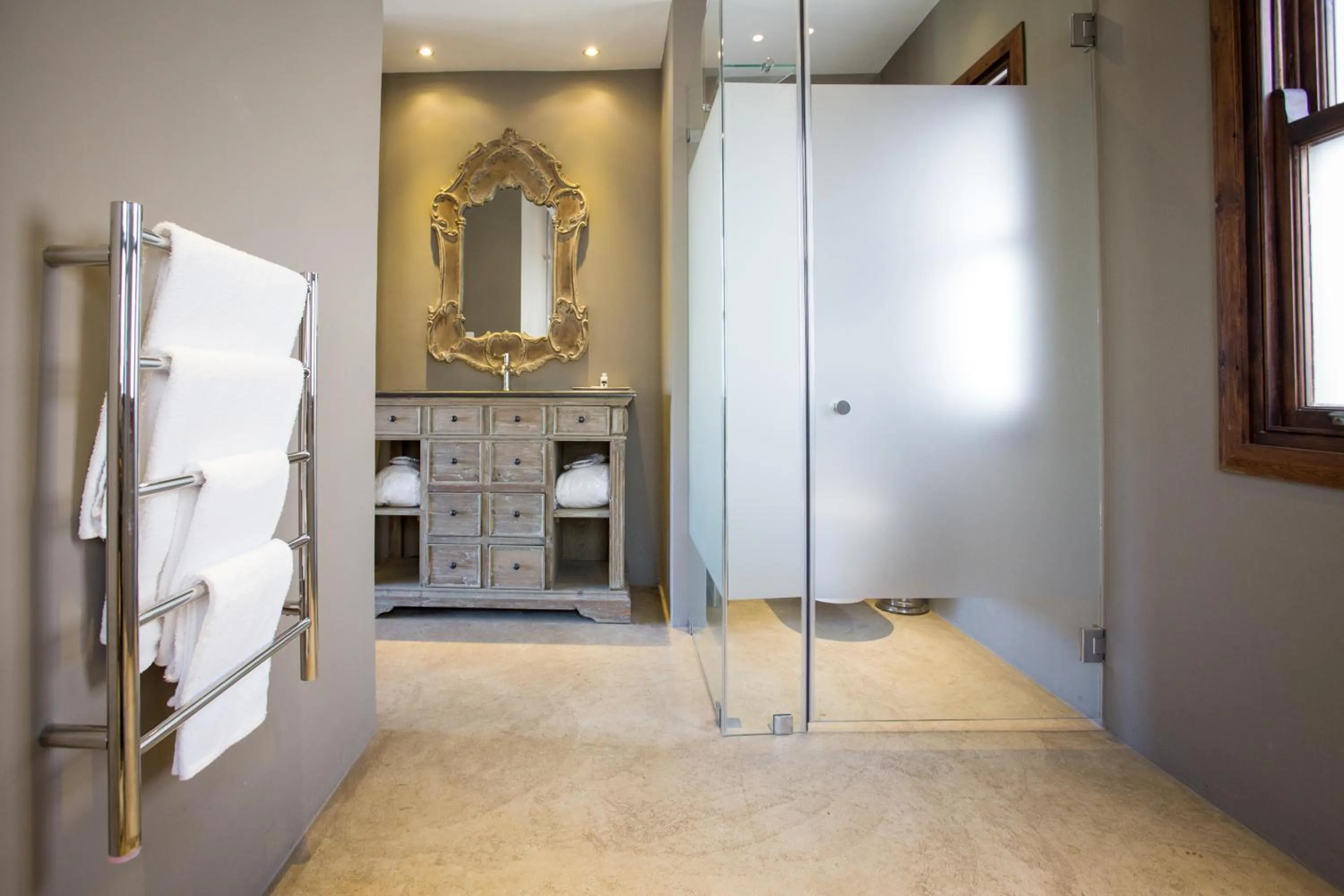 Shower in Botlierskop Bush Villas