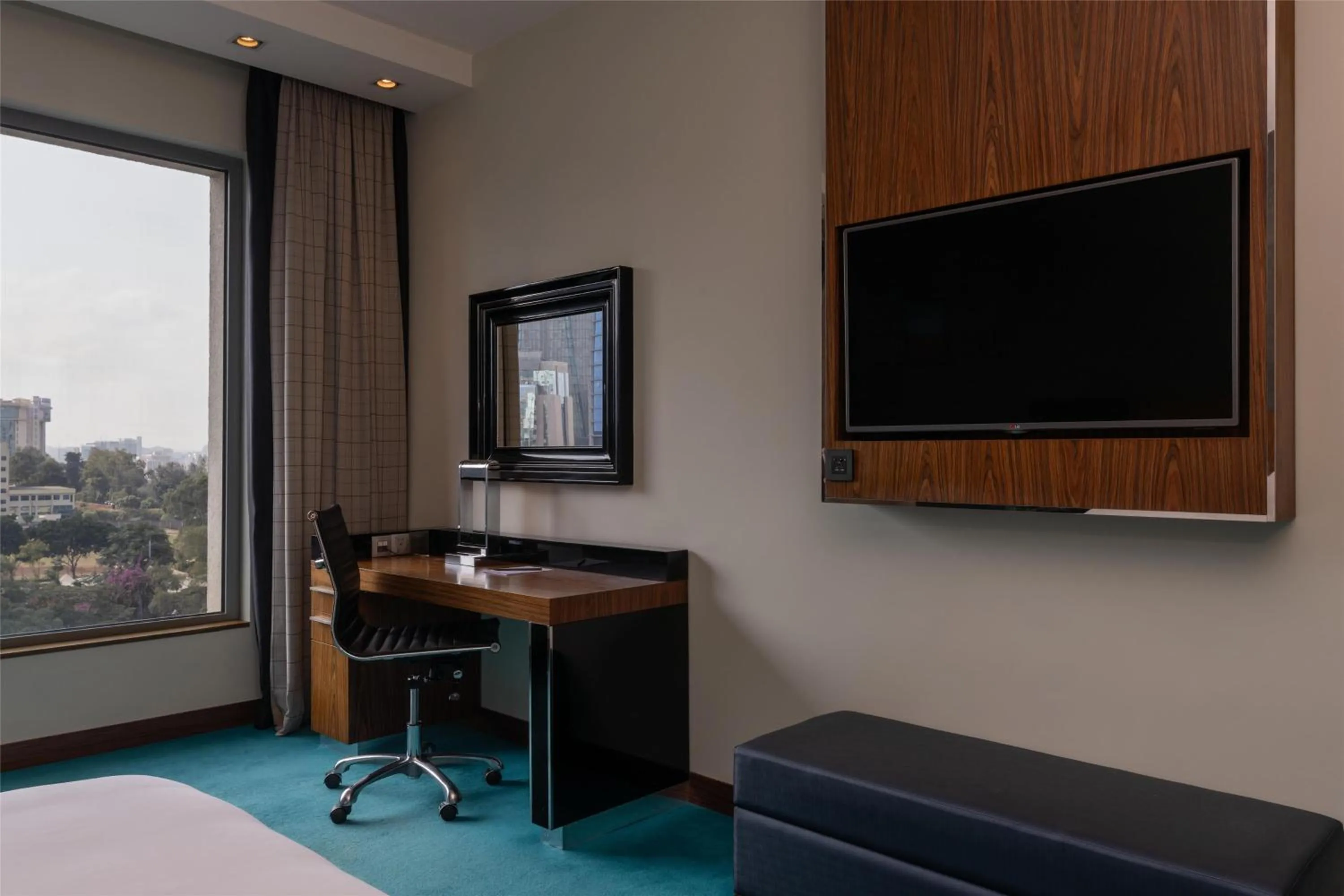 Bedroom, Bed in Radisson Blu Hotel, Nairobi Upper Hill