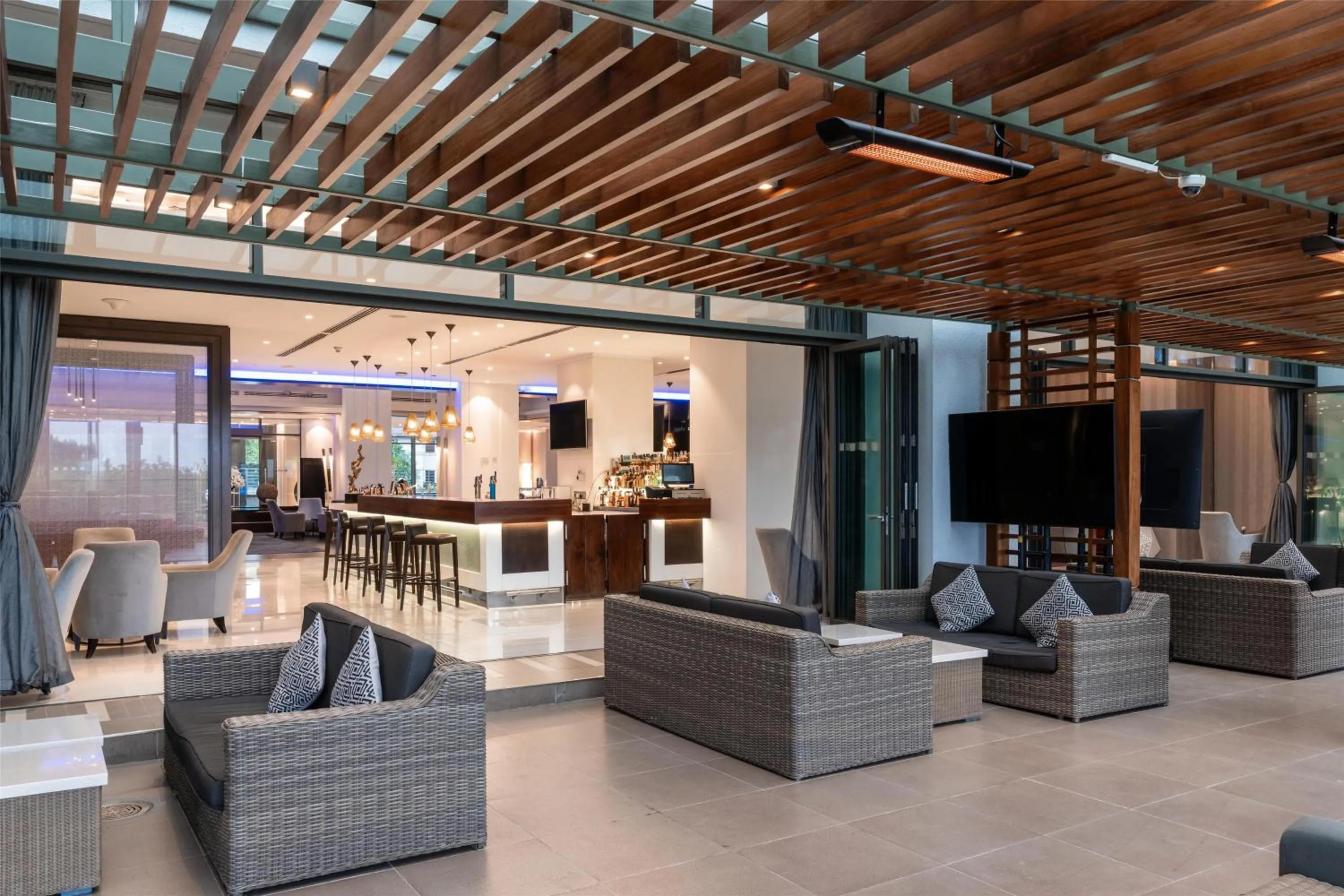 Lounge or bar in Radisson Blu Hotel, Nairobi Upper Hill