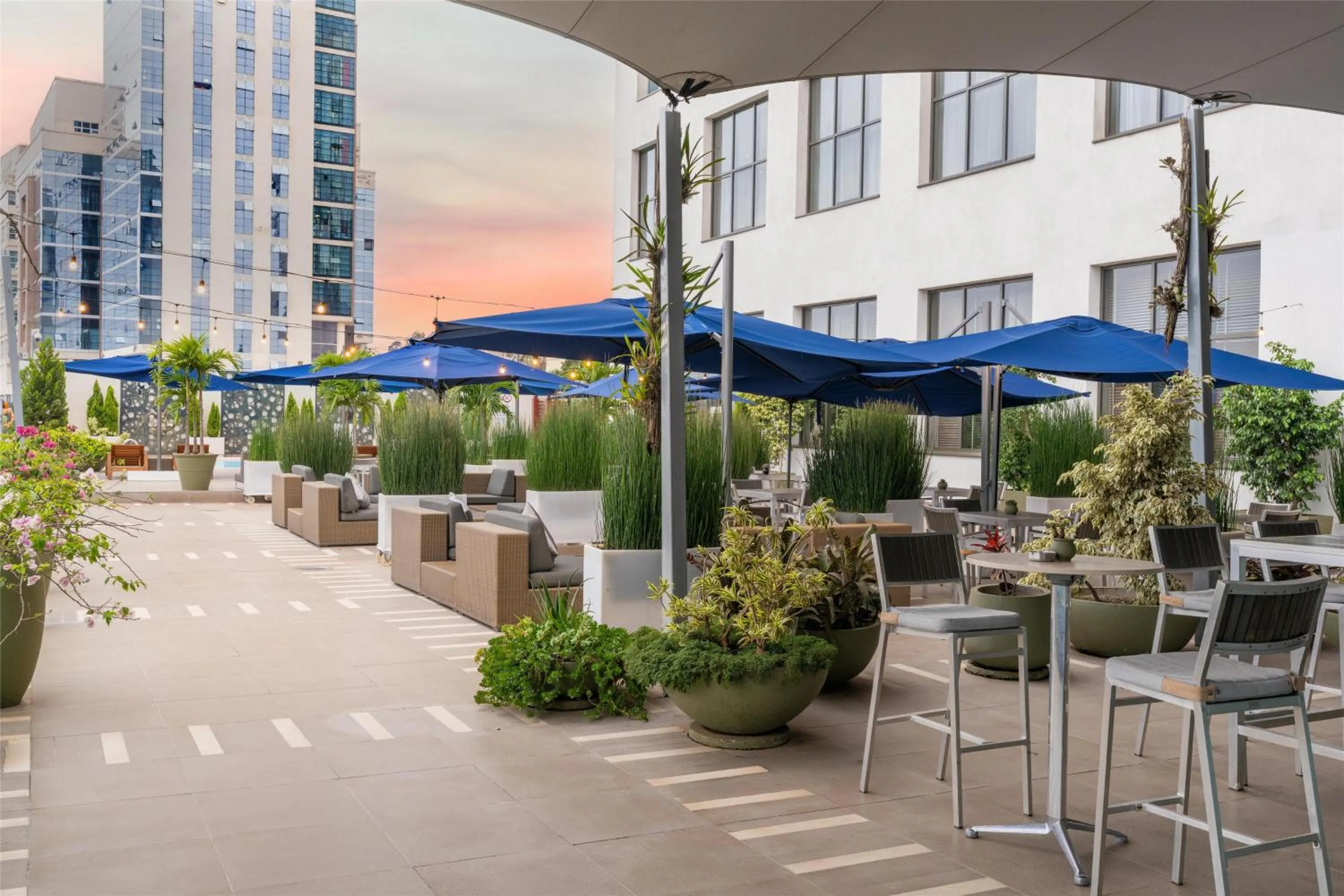 Restaurant/places to eat in Radisson Blu Hotel, Nairobi Upper Hill