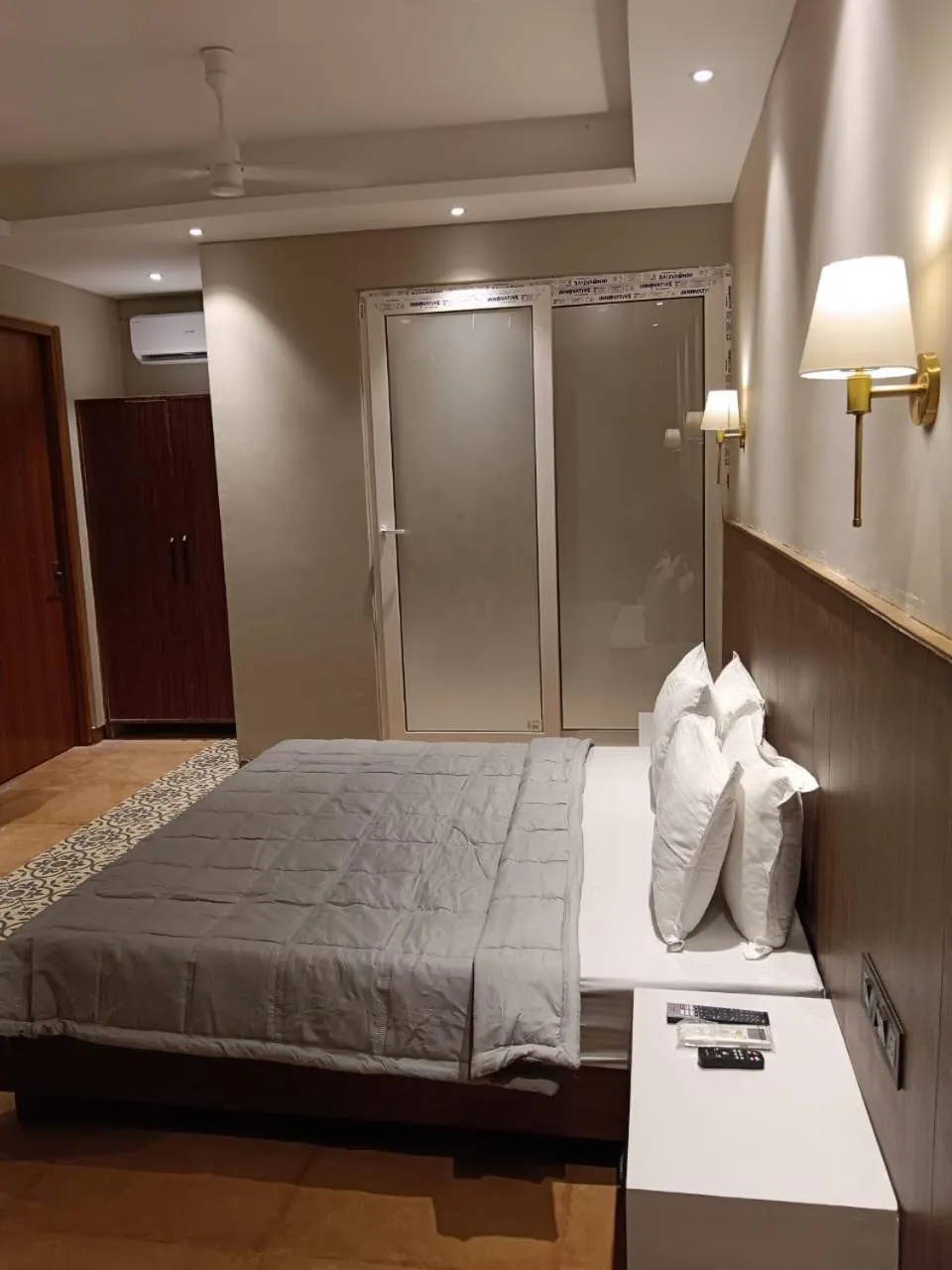 Bed in Eutopia Beach Resort