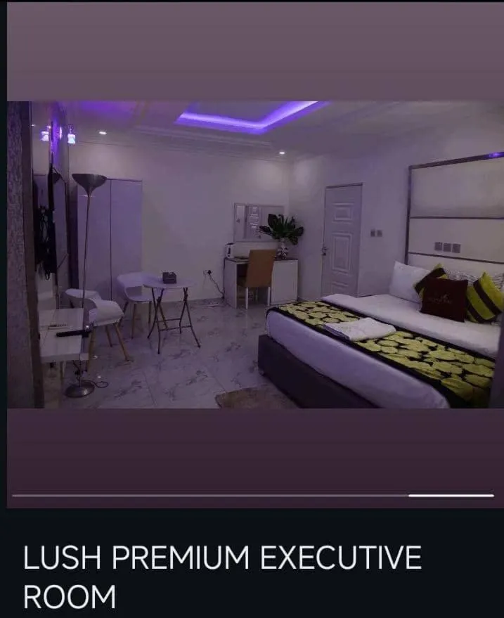 Bed in Lushville Hotels and Suites