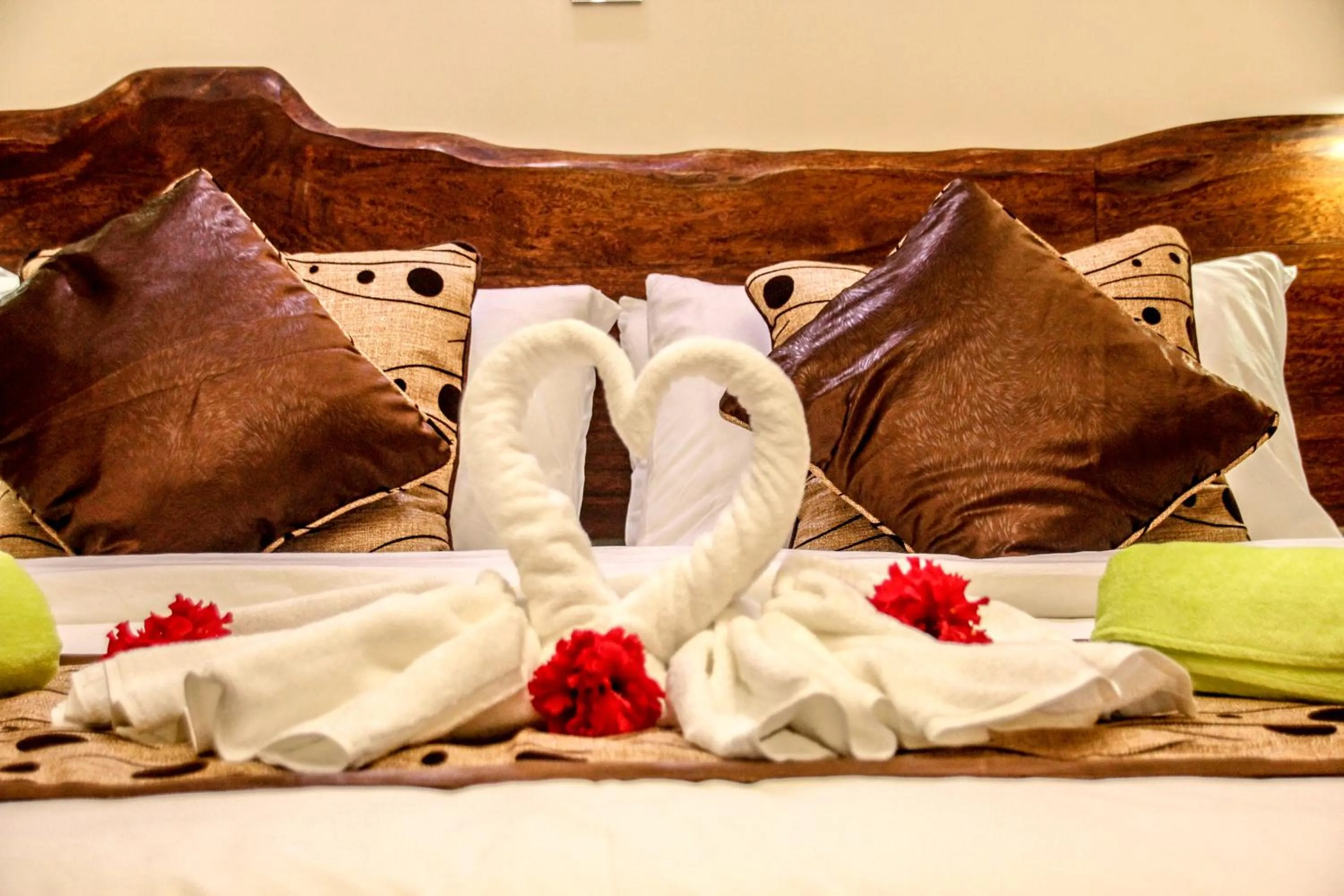 Decorative detail, Bed in Chez Bea Luxury Villa