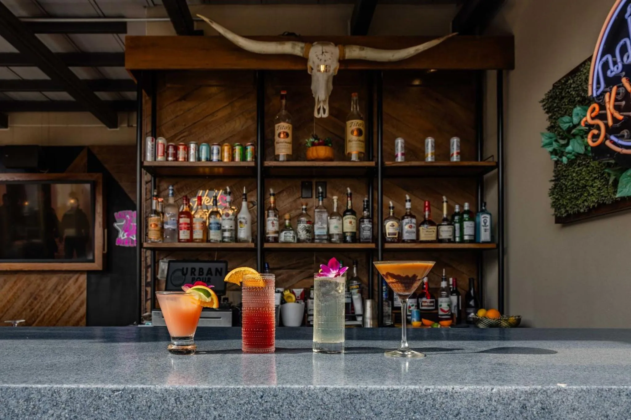 Lounge or bar in Hotel Indigo Austin Downtown - University by IHG