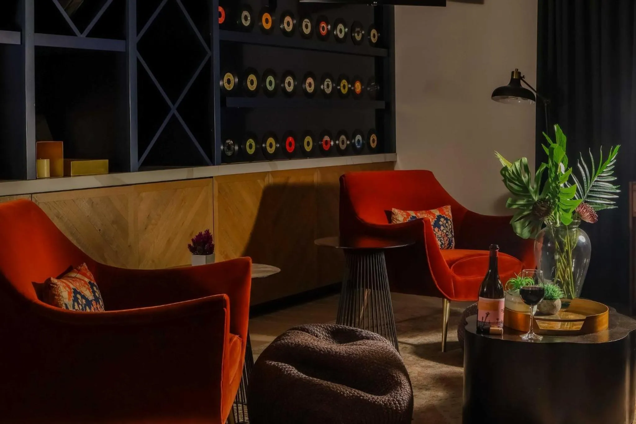 Restaurant/places to eat in Hotel Indigo Austin Downtown - University by IHG