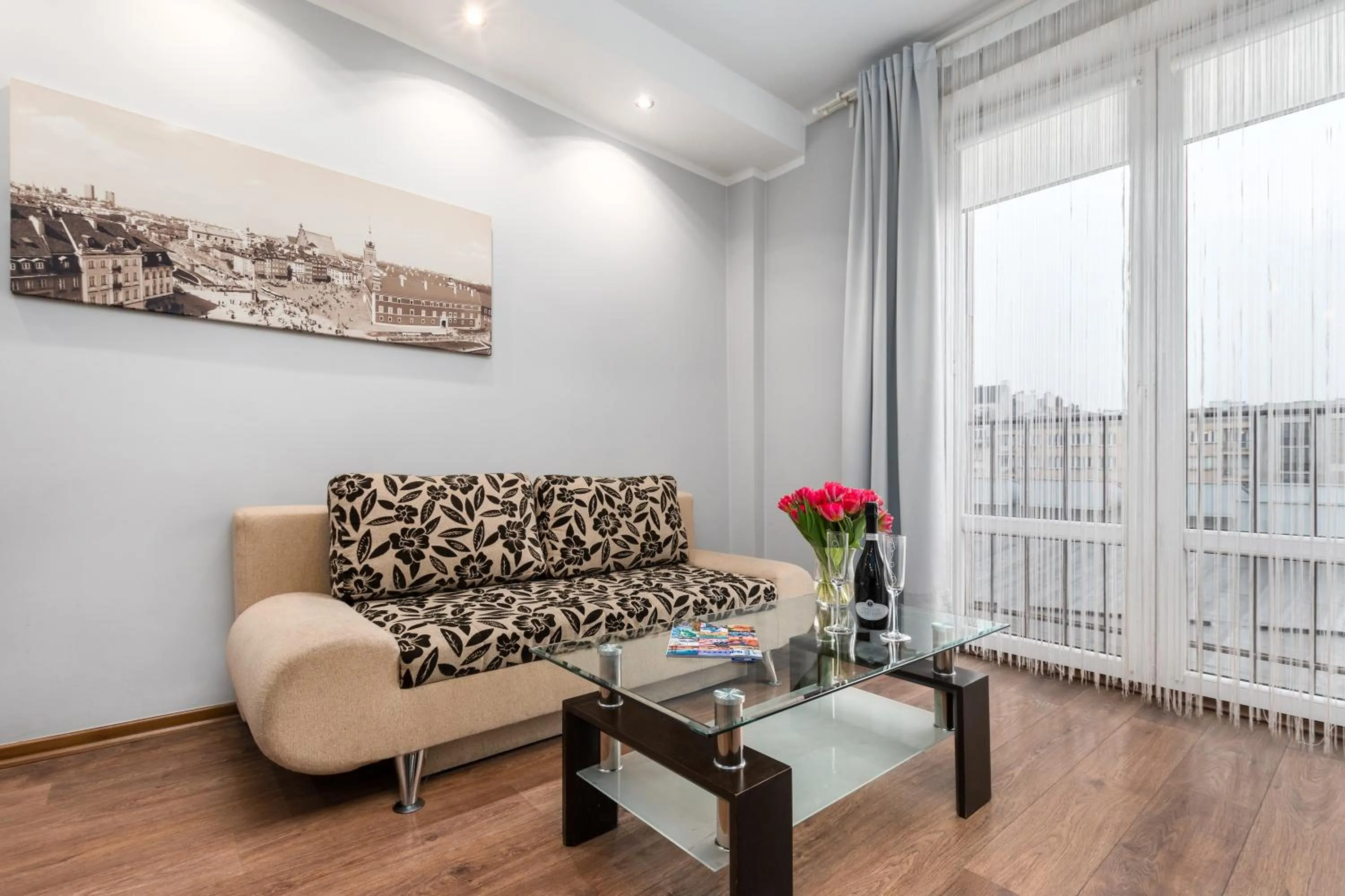 Living room in Apartament Chmielna by Your Freedom