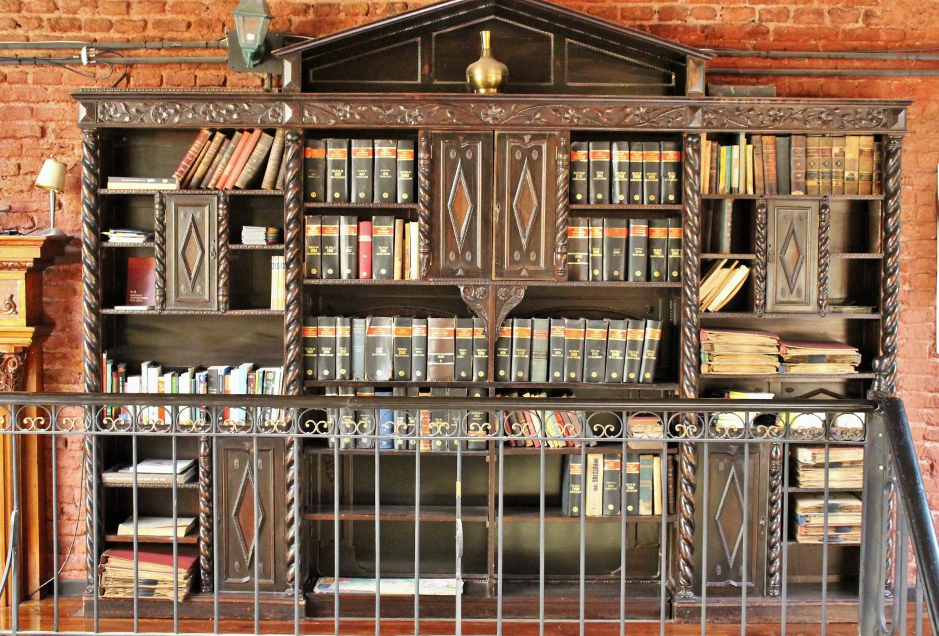 Library in DEL900 Hotel Boutique
