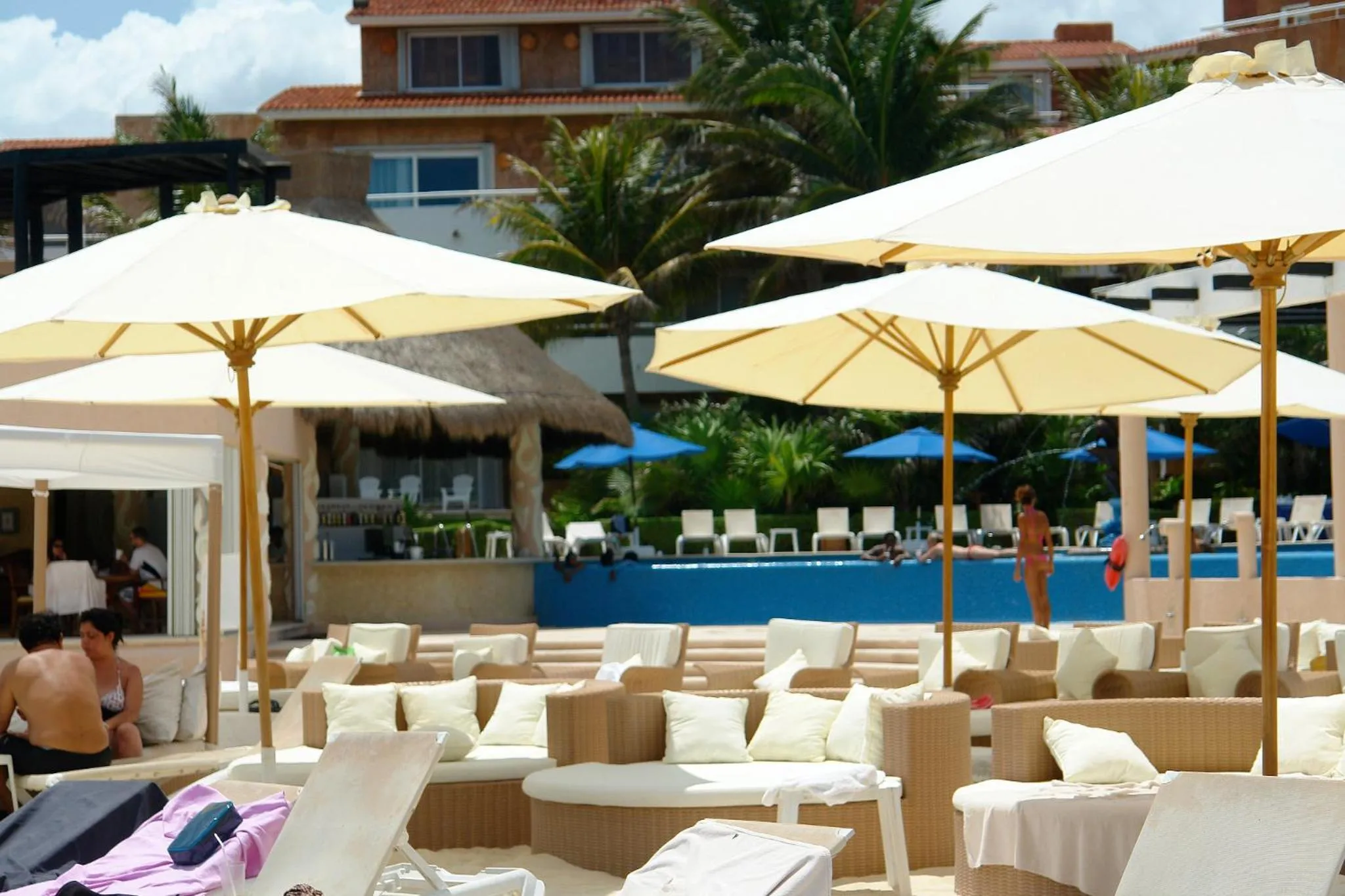 Spring in Sunset Fishermen Beach Resort - All Inclusive