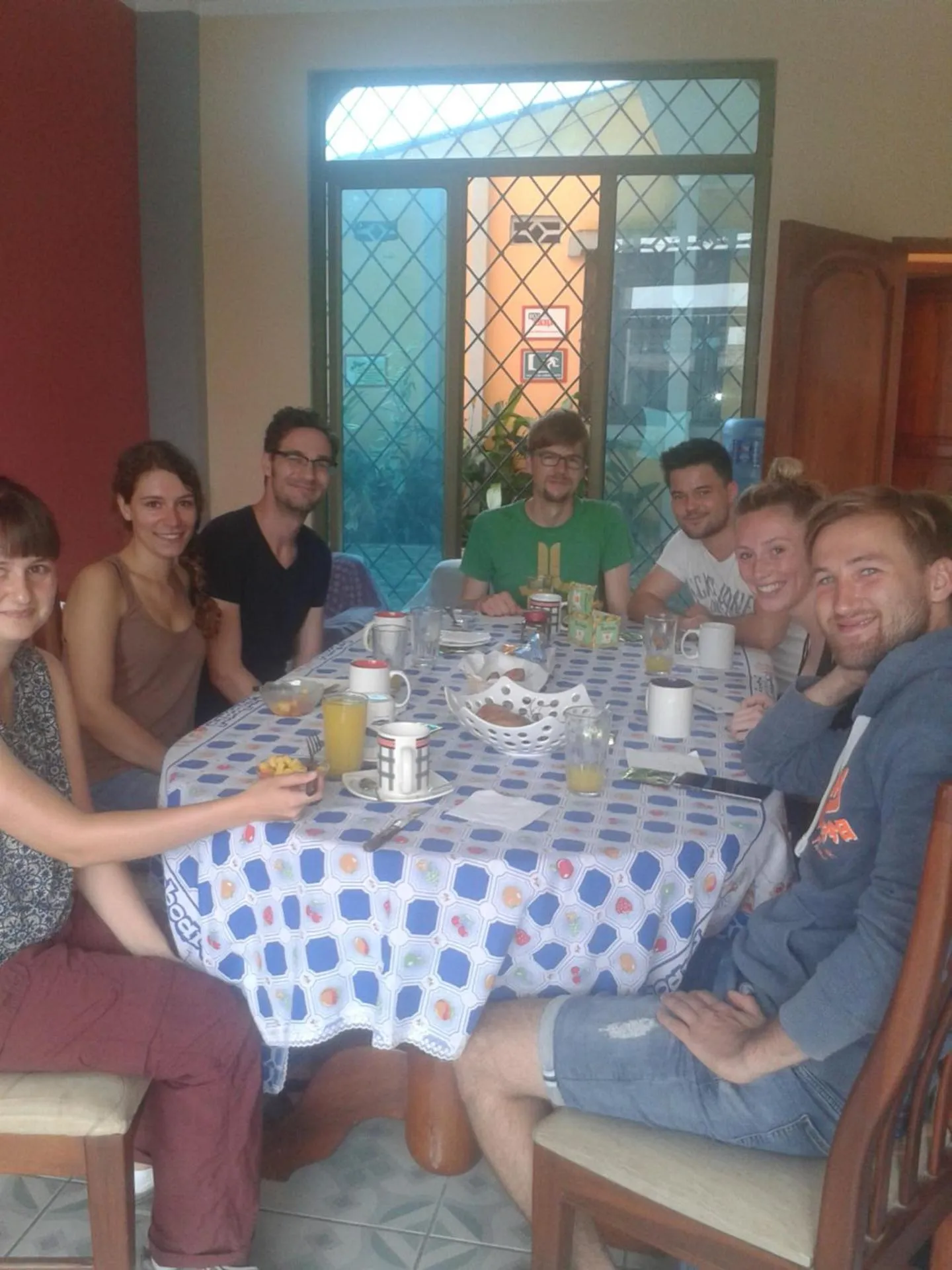 Food and drinks in Hotel Platinum Class