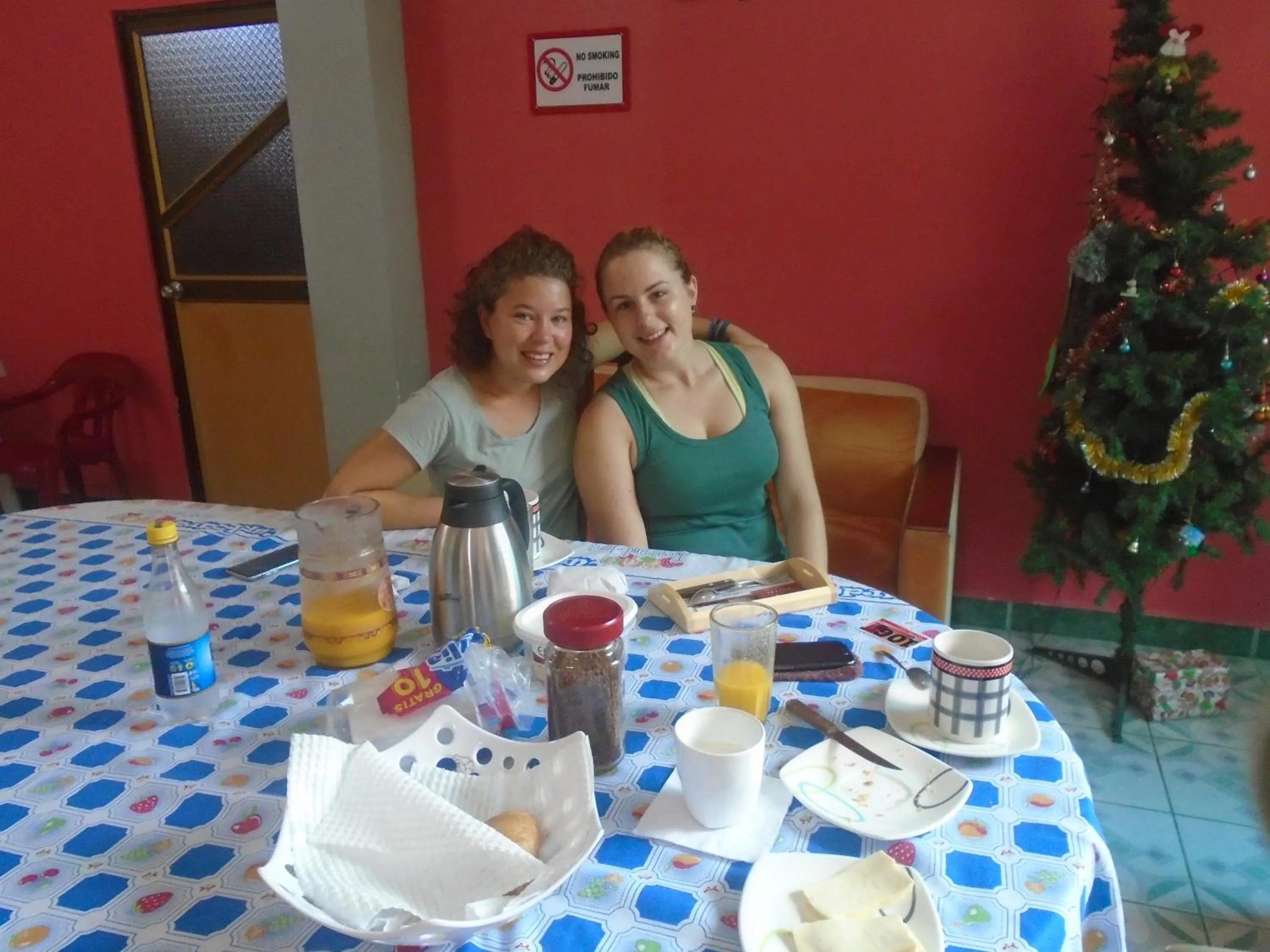 Restaurant/places to eat in Hotel Platinum Class