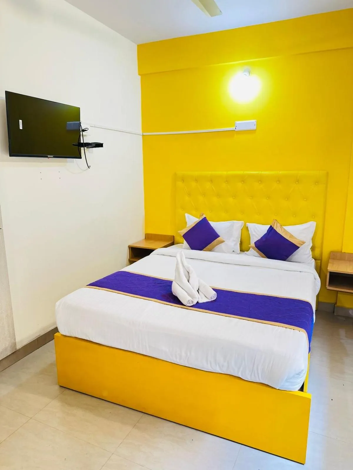 TV and multimedia, Bed in Hotel SM Stay INN