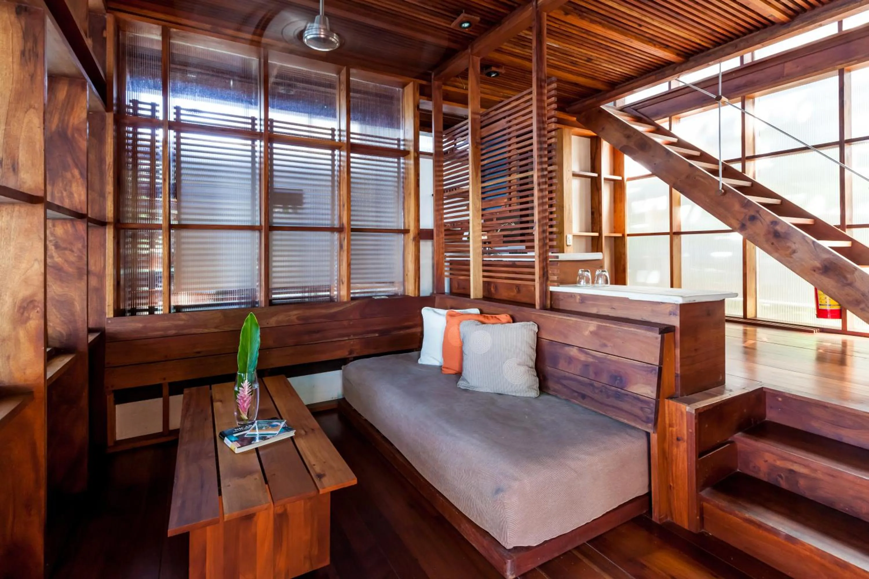 Living room in Jicaro Island Lodge Member of the Cayuga Collection