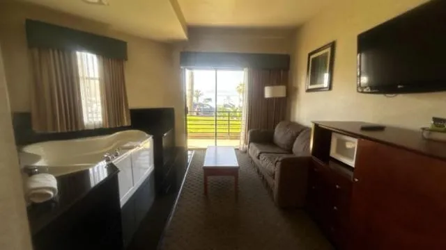 Huntington Beach Inn