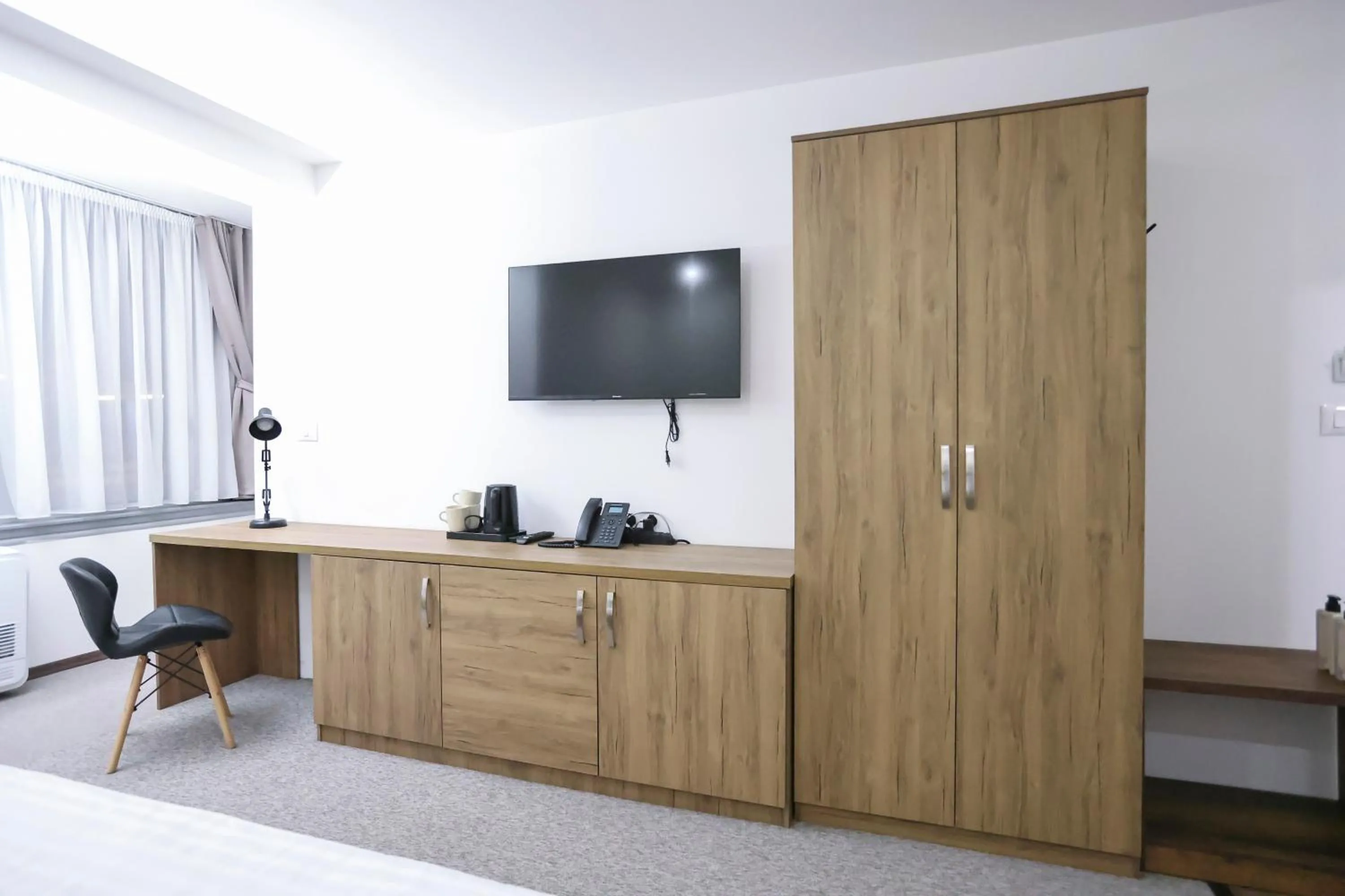 TV and multimedia in Hotel Riverside