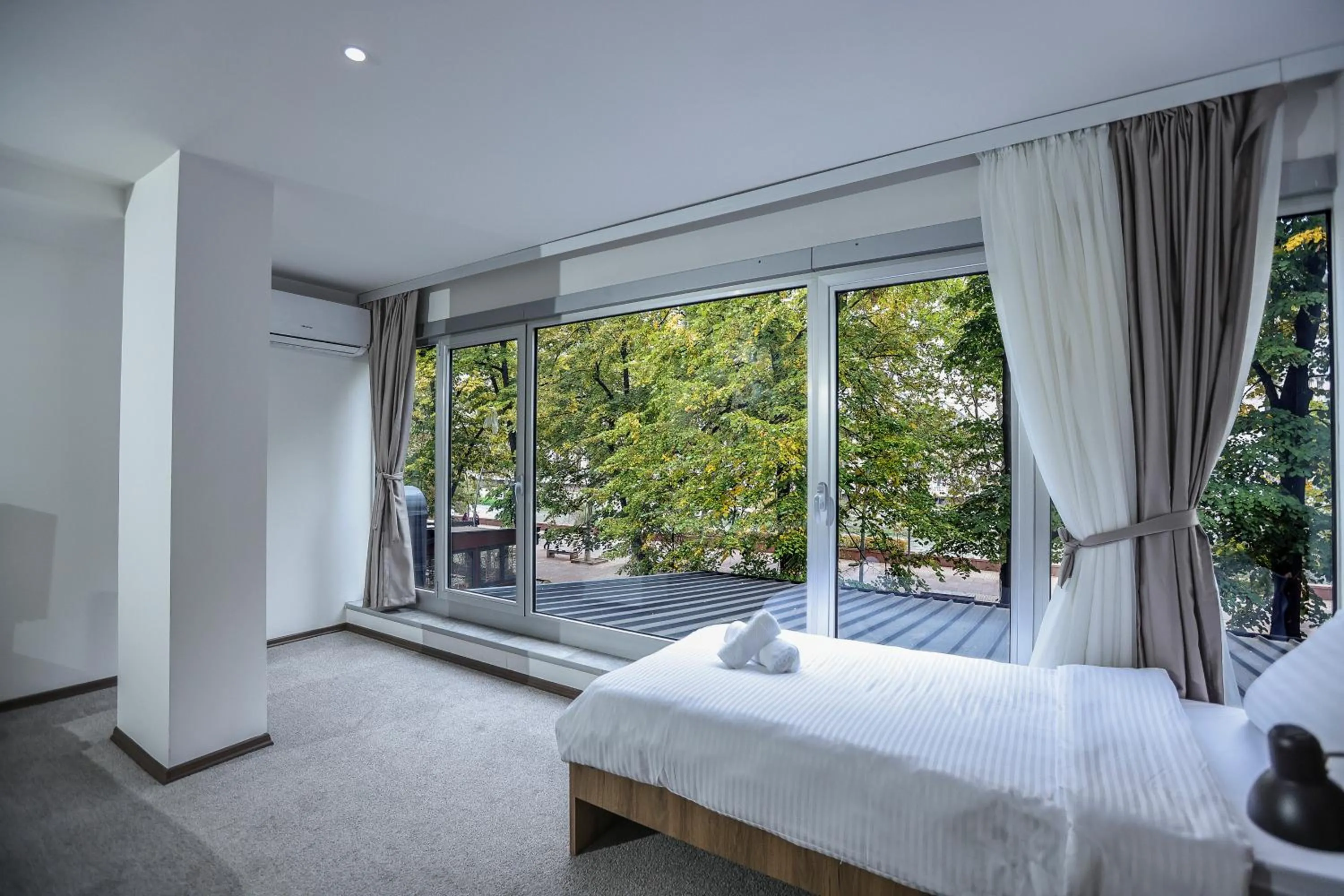 Bed in Hotel Riverside