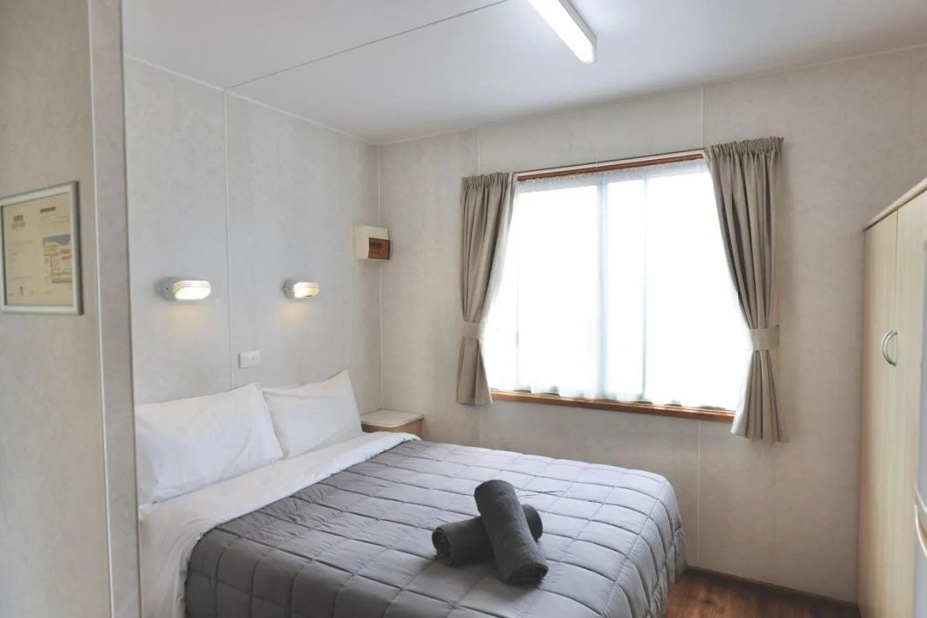 Bedroom, Bed in Sea Vu Caravan Park