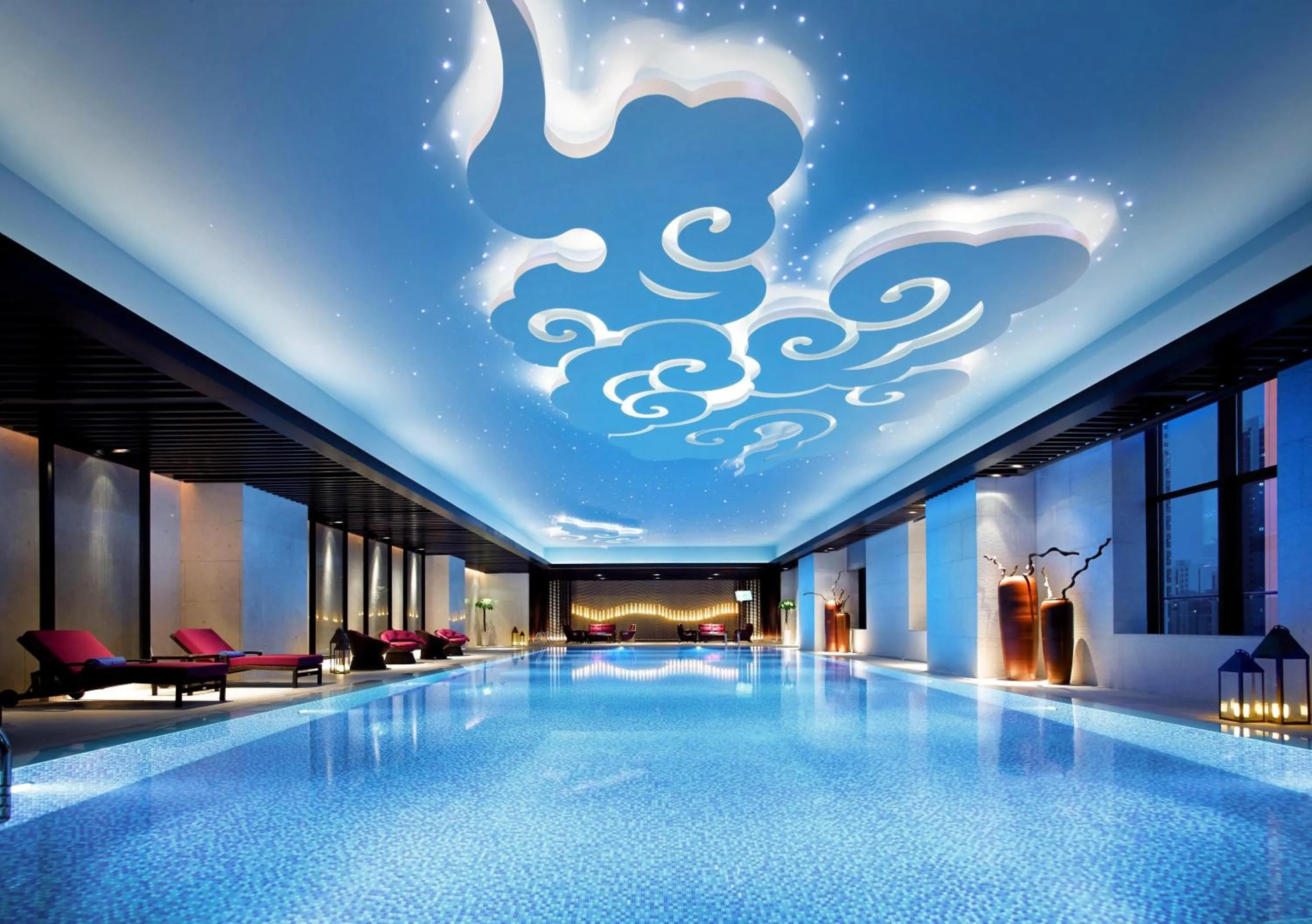 Swimming pool in Wanda Vista Hohhot