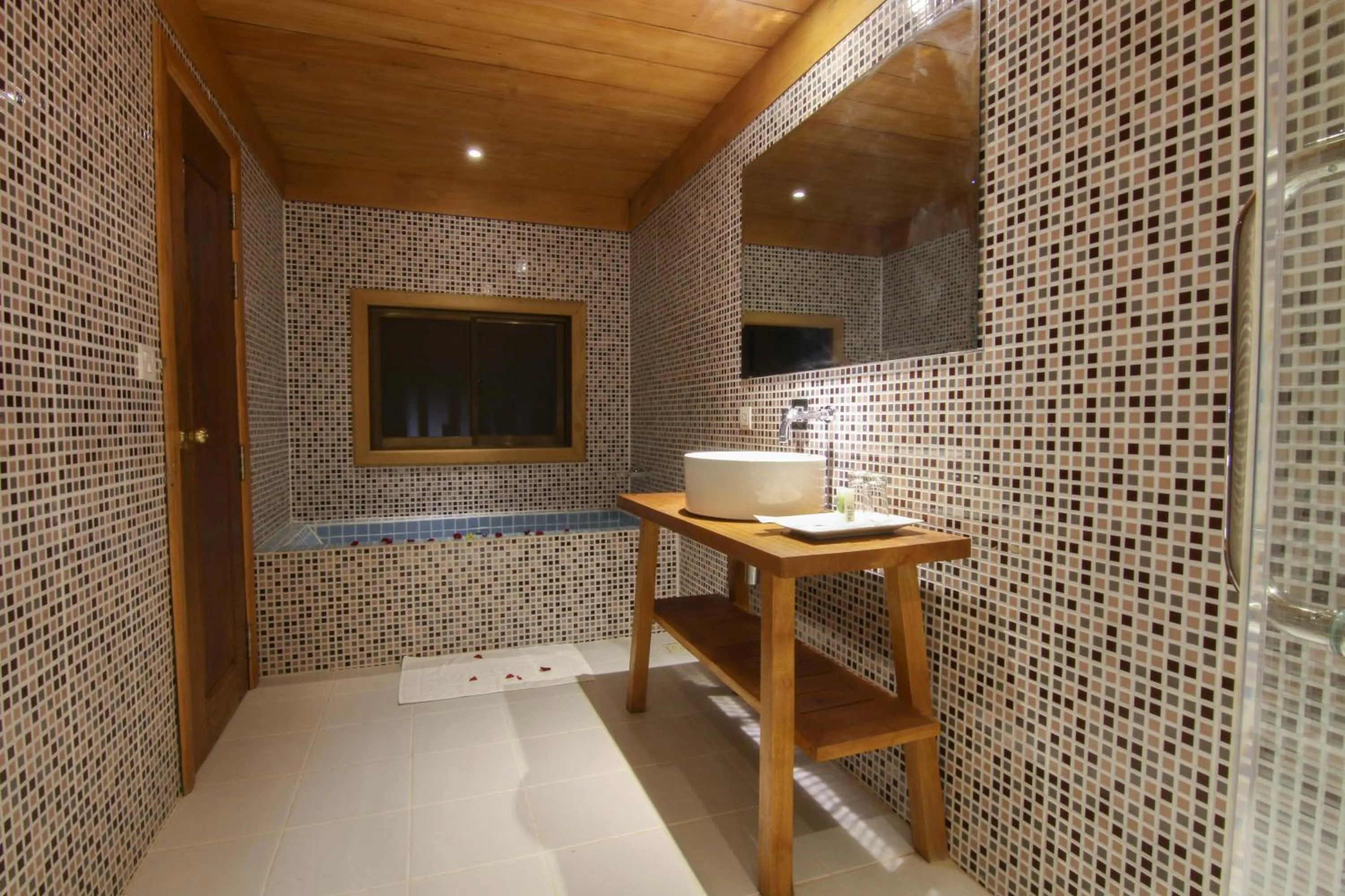 Bathroom in Angkor Heart Bungalow