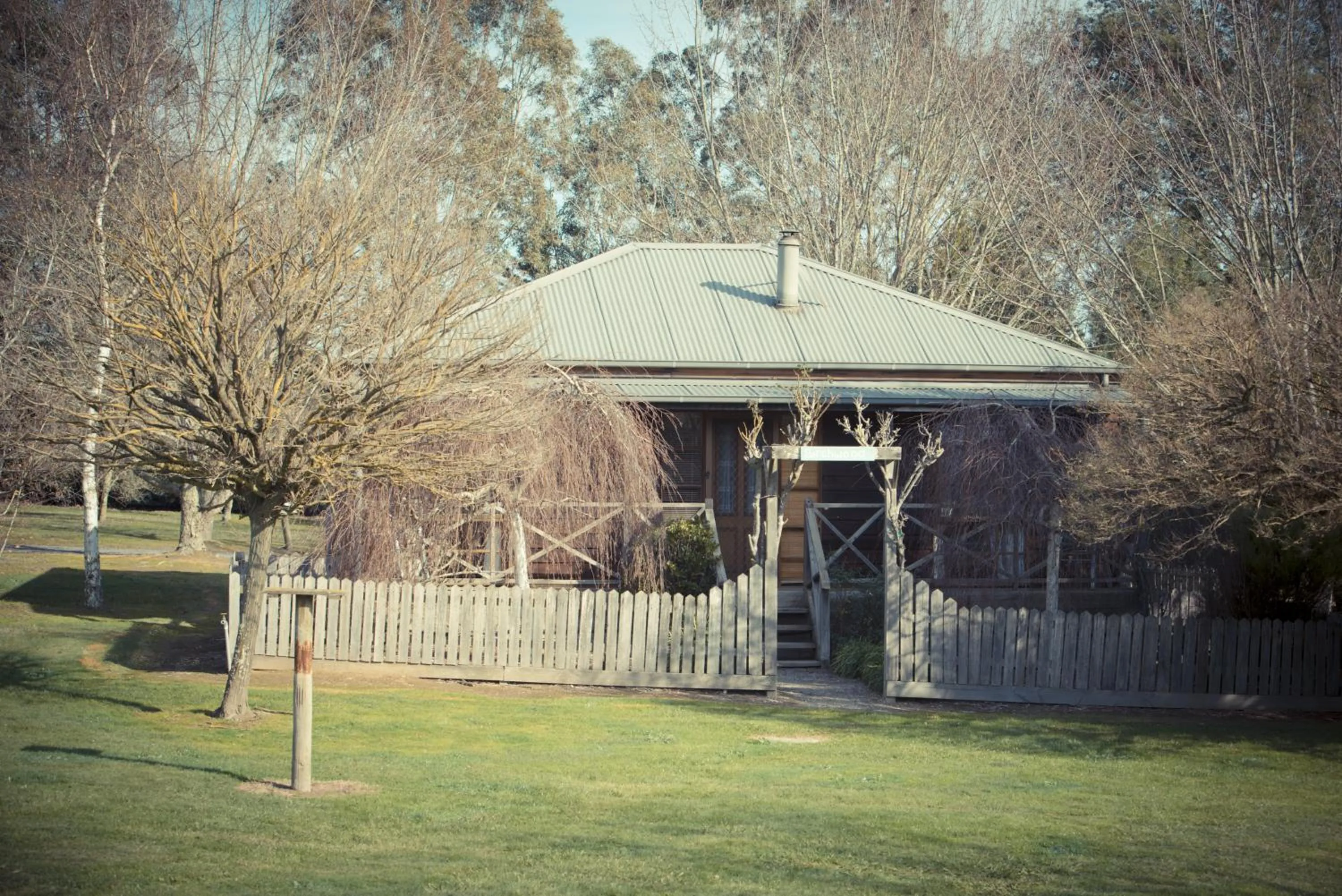 Facade/entrance in Sanctuary Park Cottages