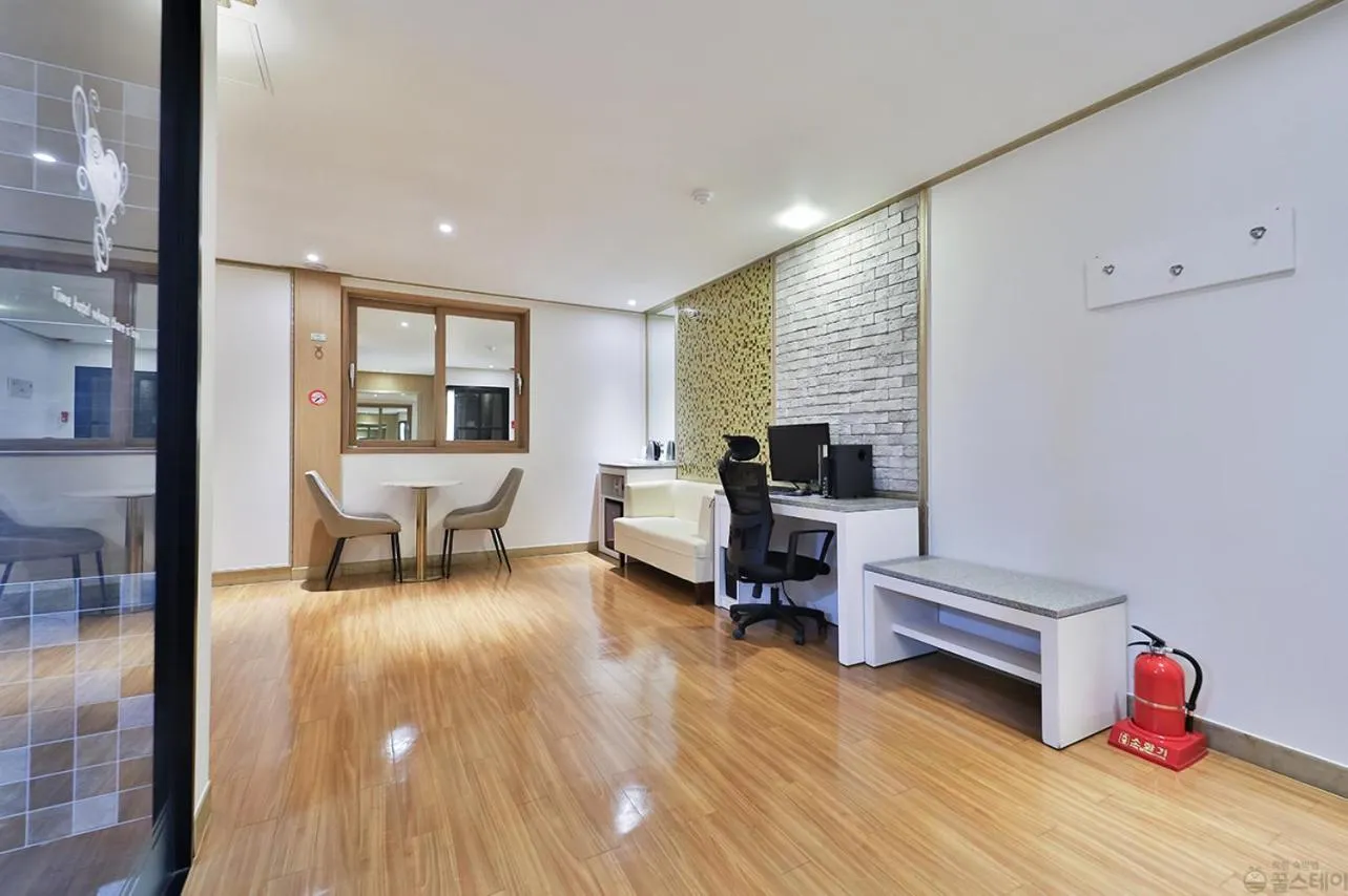 Seating area in Time Hotel