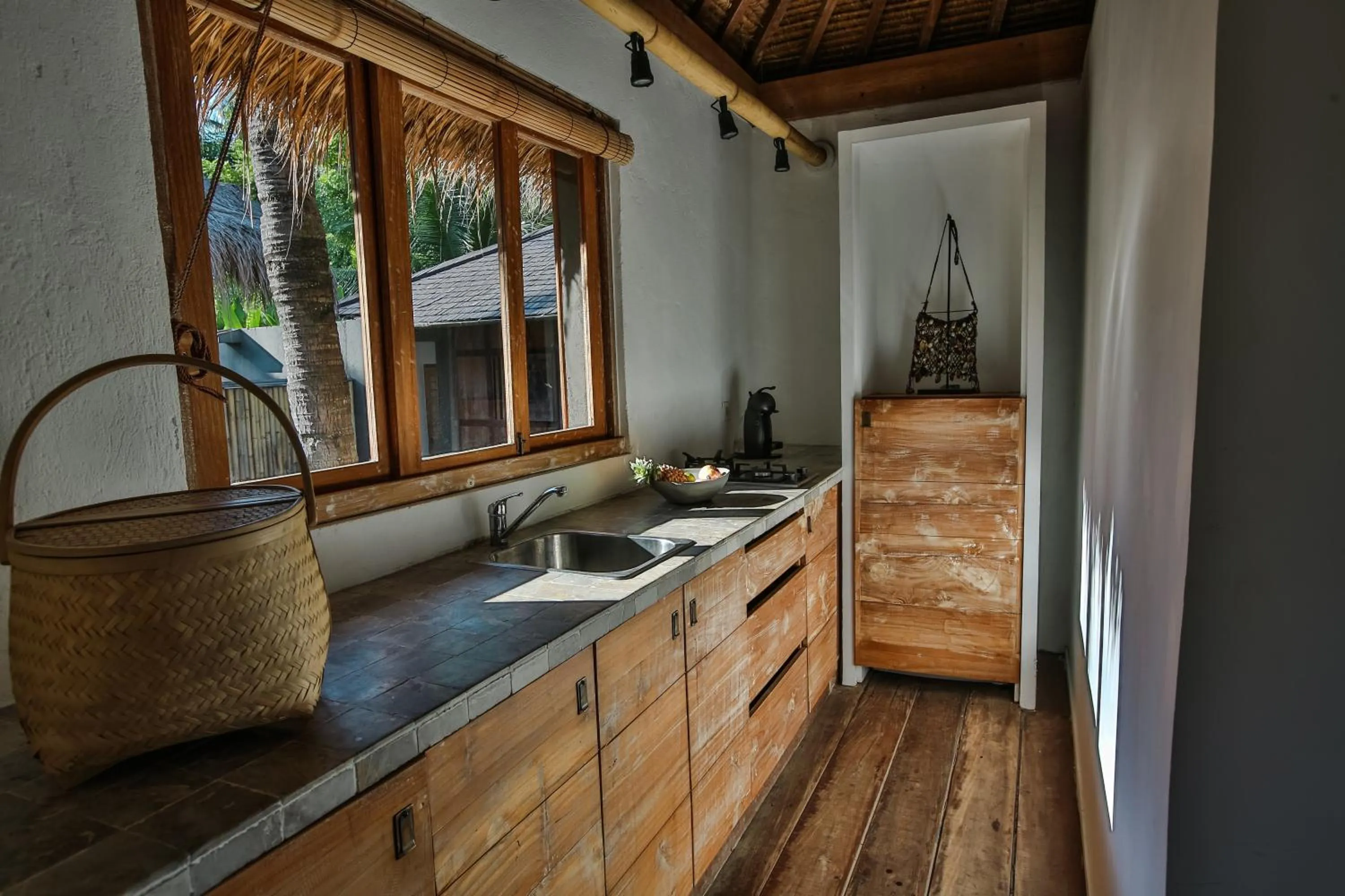 Kitchen or kitchenette in Slow Gili Air
