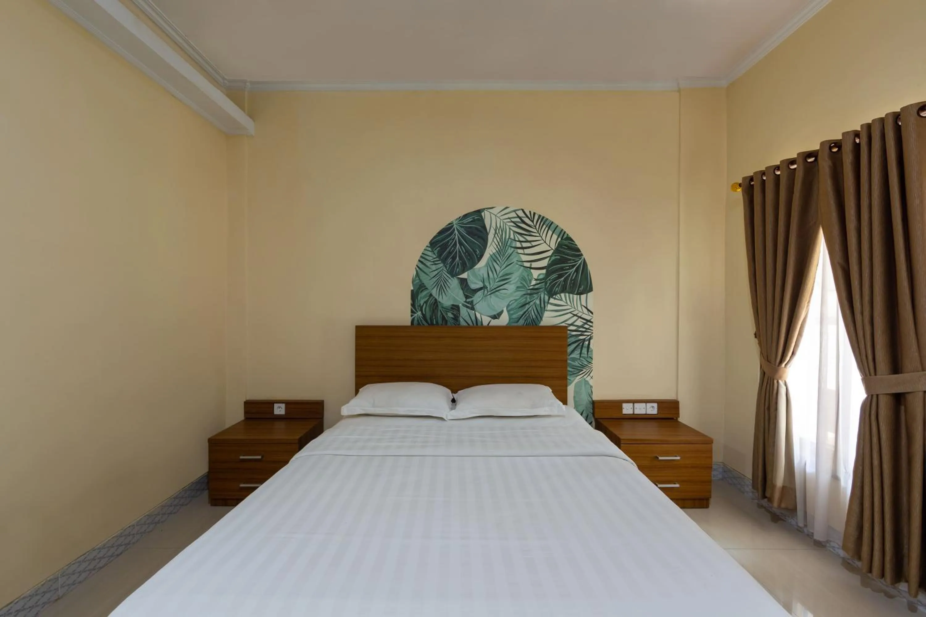 Bedroom, Bed in Cove Raddeyapa