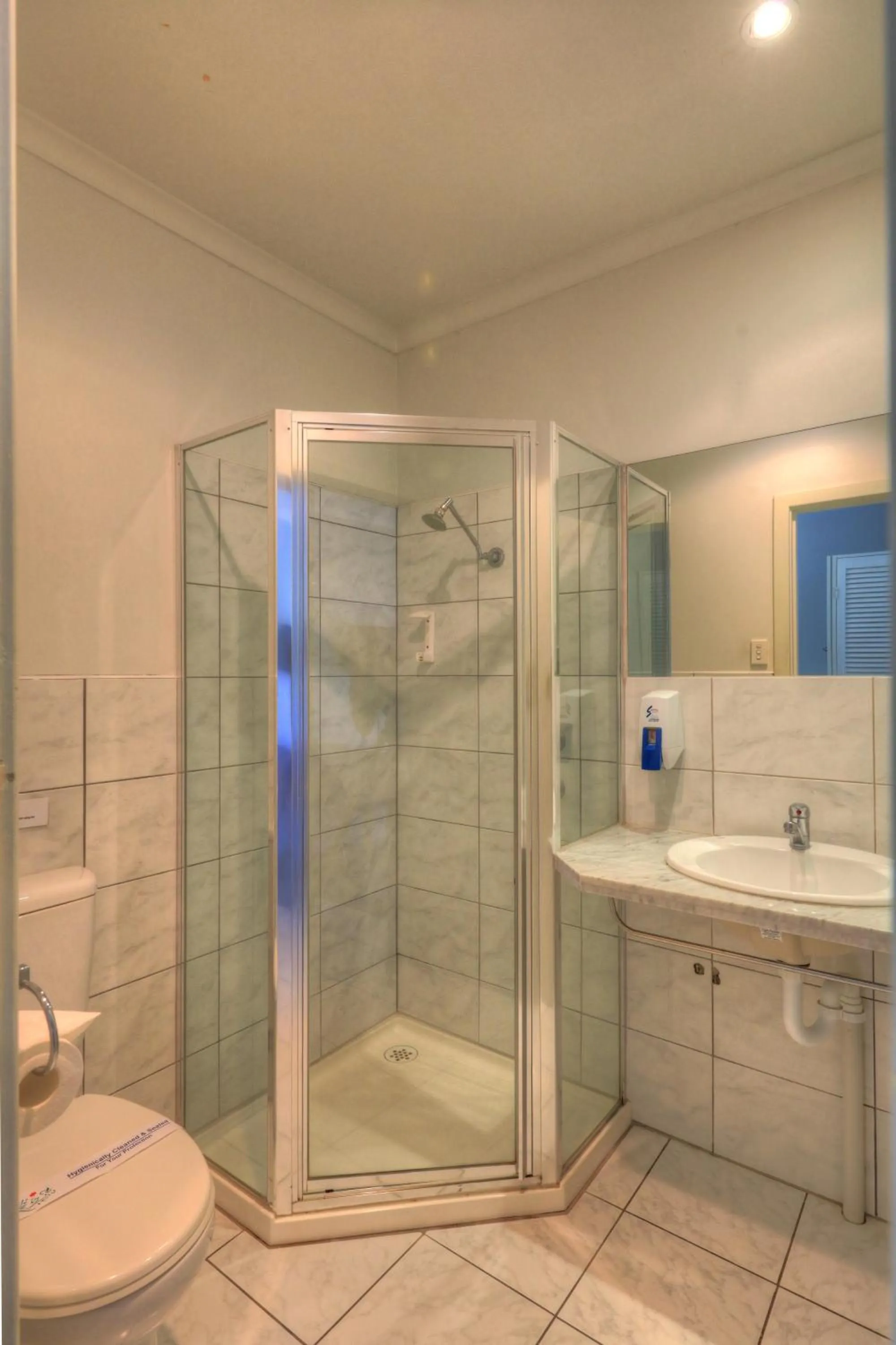 Bathroom in Port Arthur Motor Inn