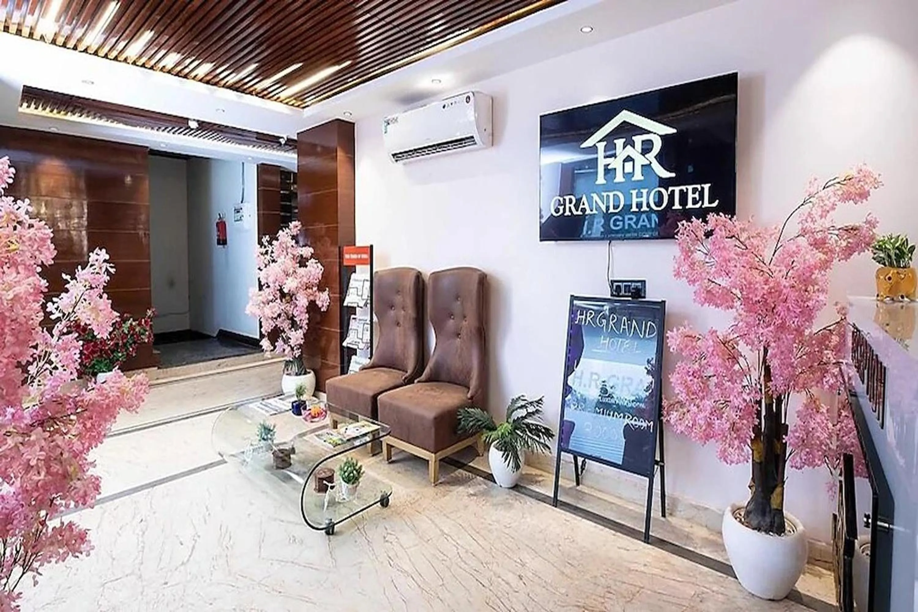 Lobby or reception in HR Grand Hotel