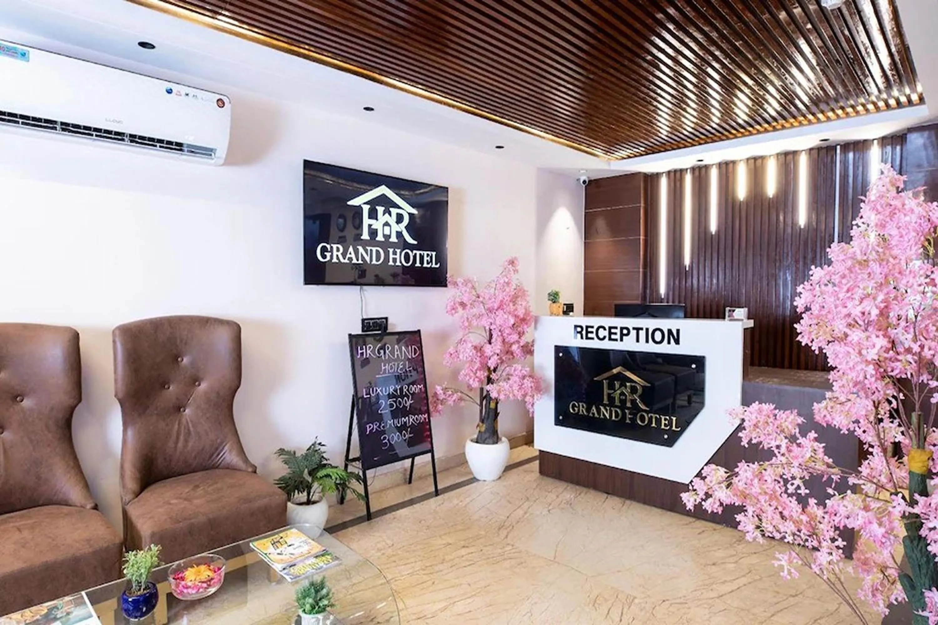 Lobby or reception in HR Grand Hotel