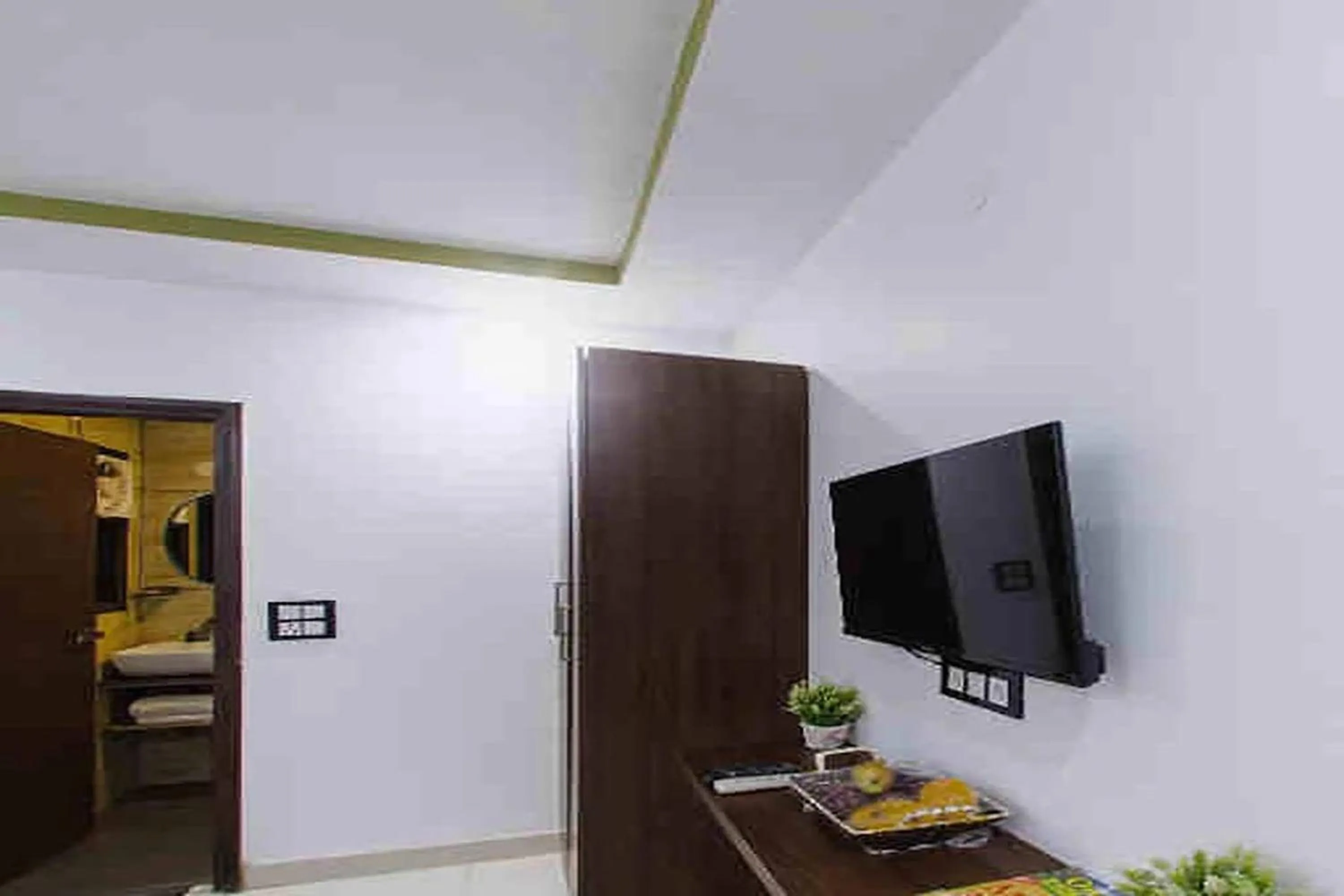 Bed in HR Grand Hotel