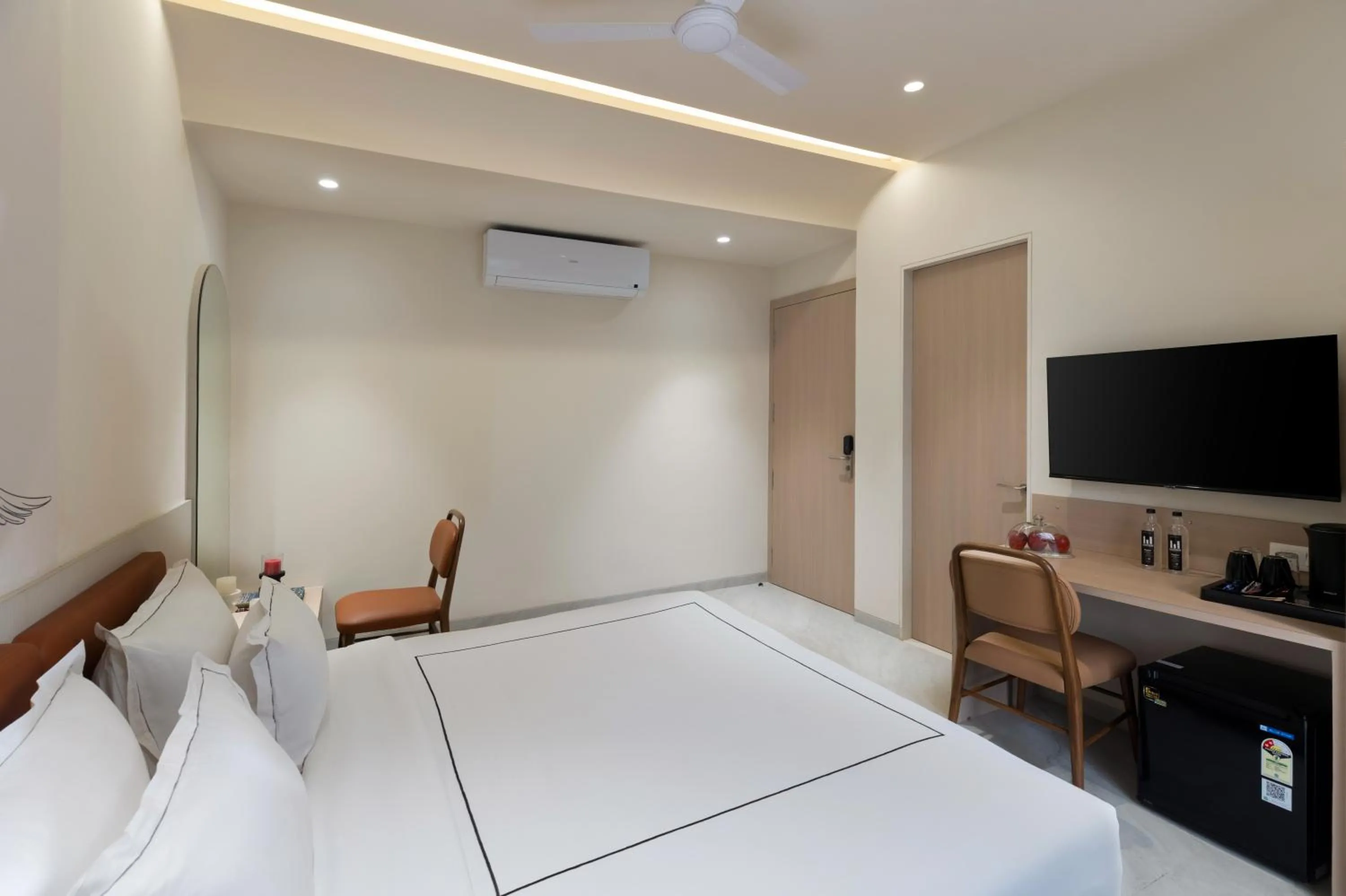 Deluxe Double Room in Champion Prime-My Downtown Hotel