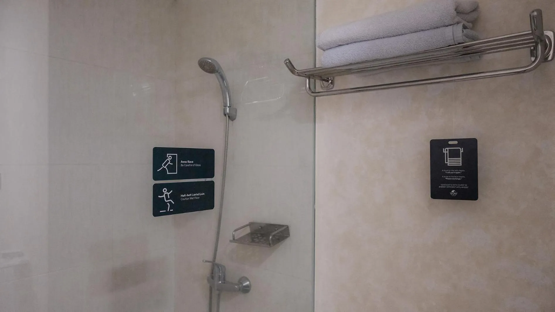 The Win Hotel Surabaya