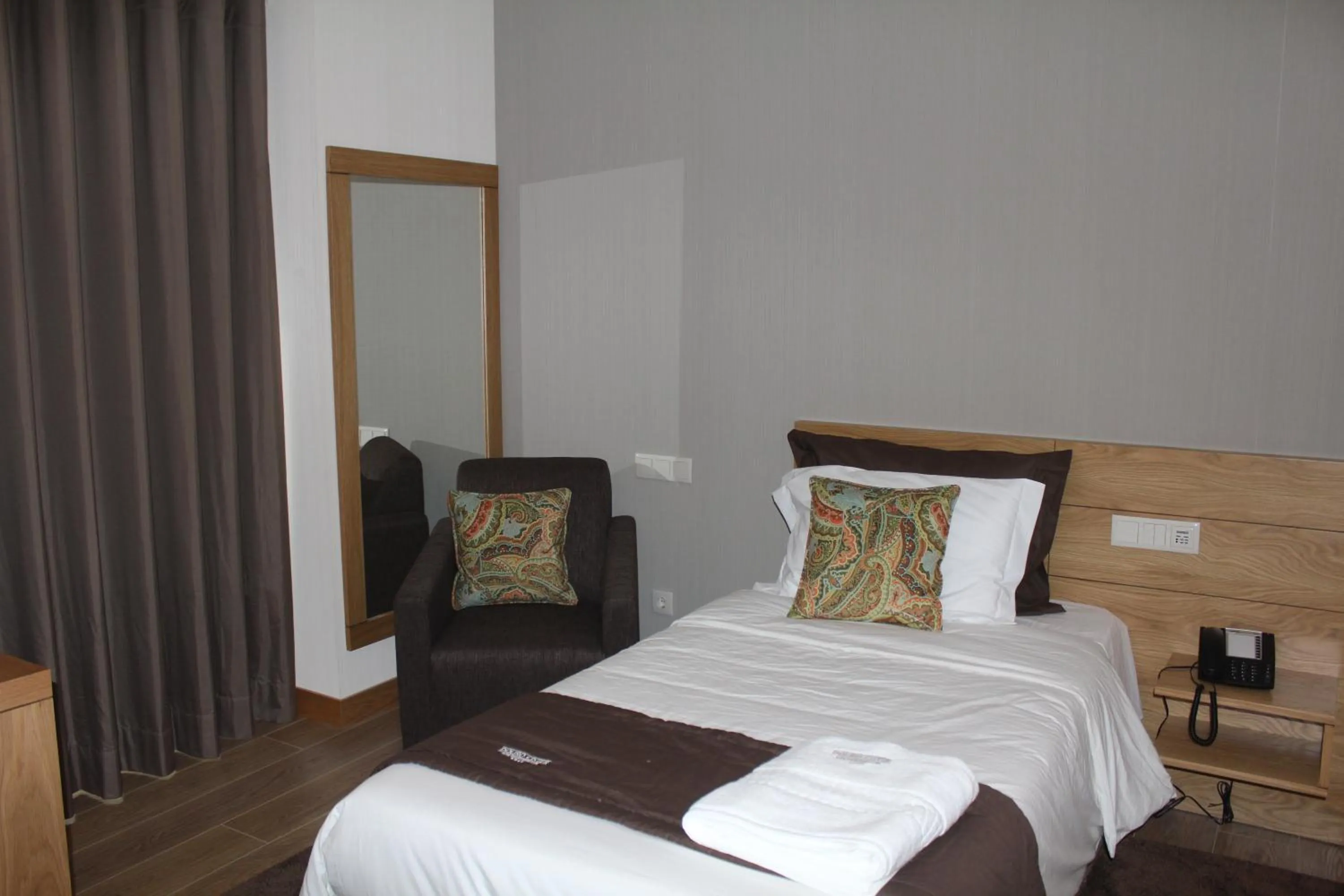 Bedroom, Bed in Douro Cister Hotel Resort