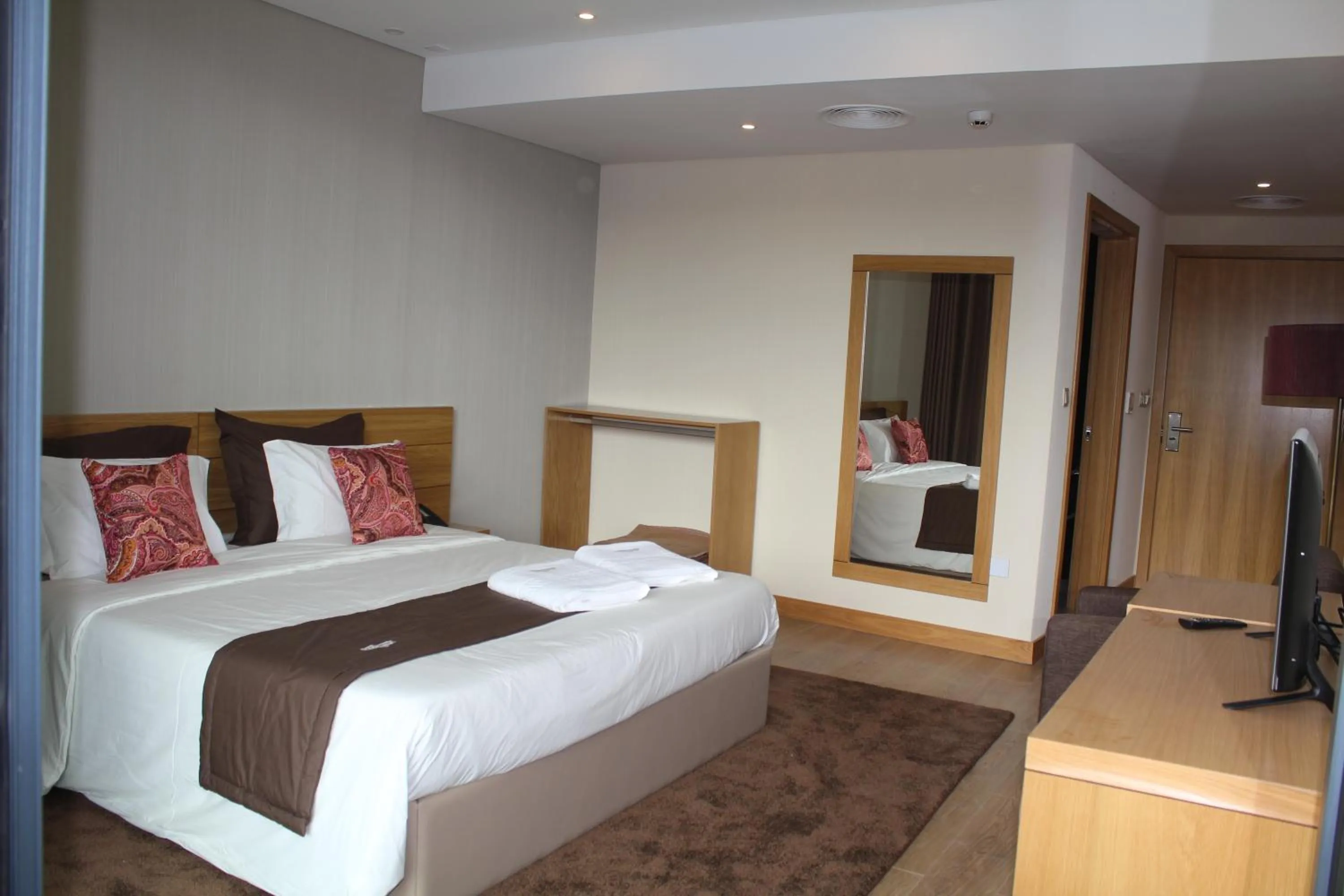 Bedroom, Bed in Douro Cister Hotel Resort